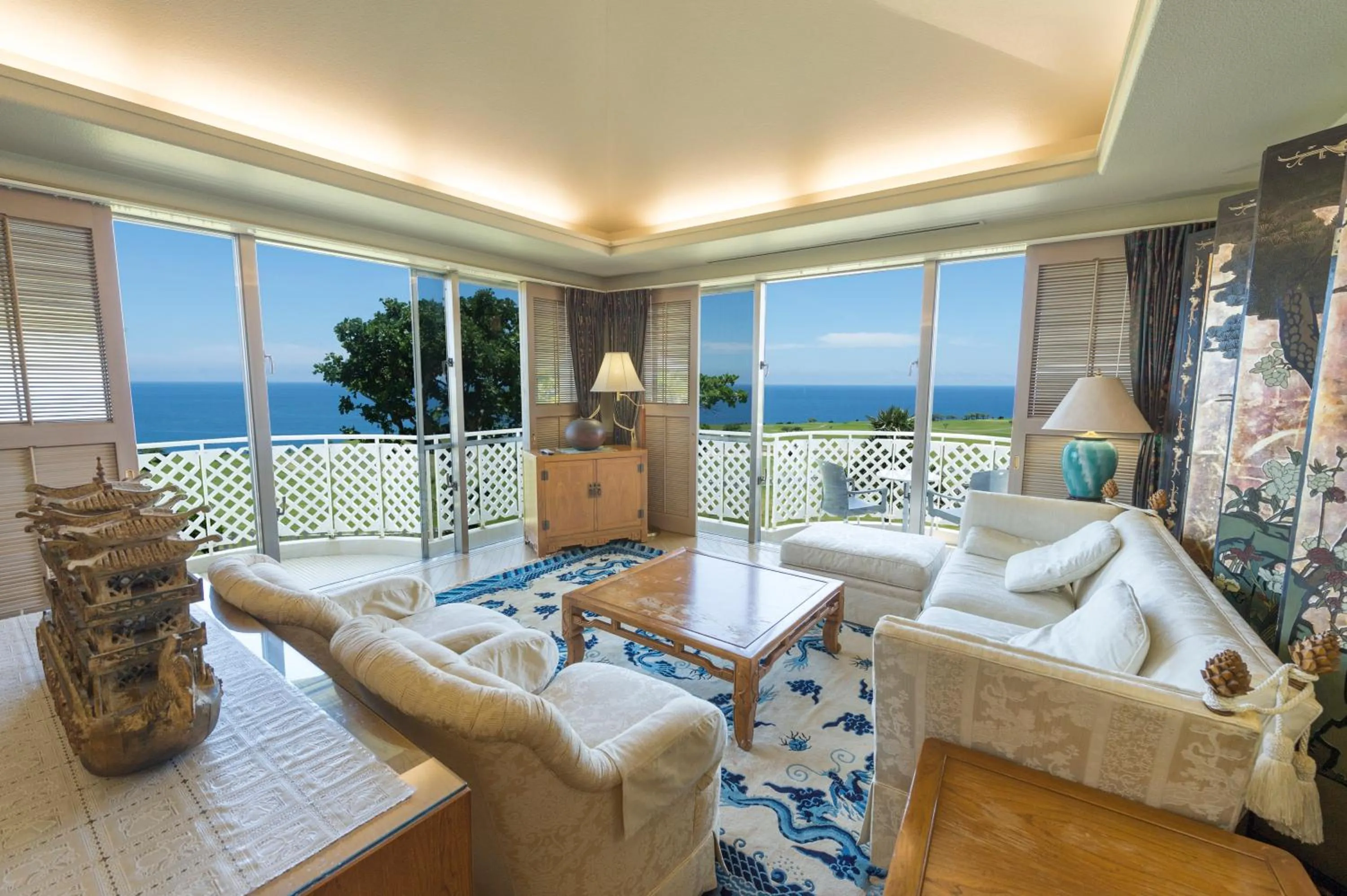 Living room in The Southern Links Resort Hotel