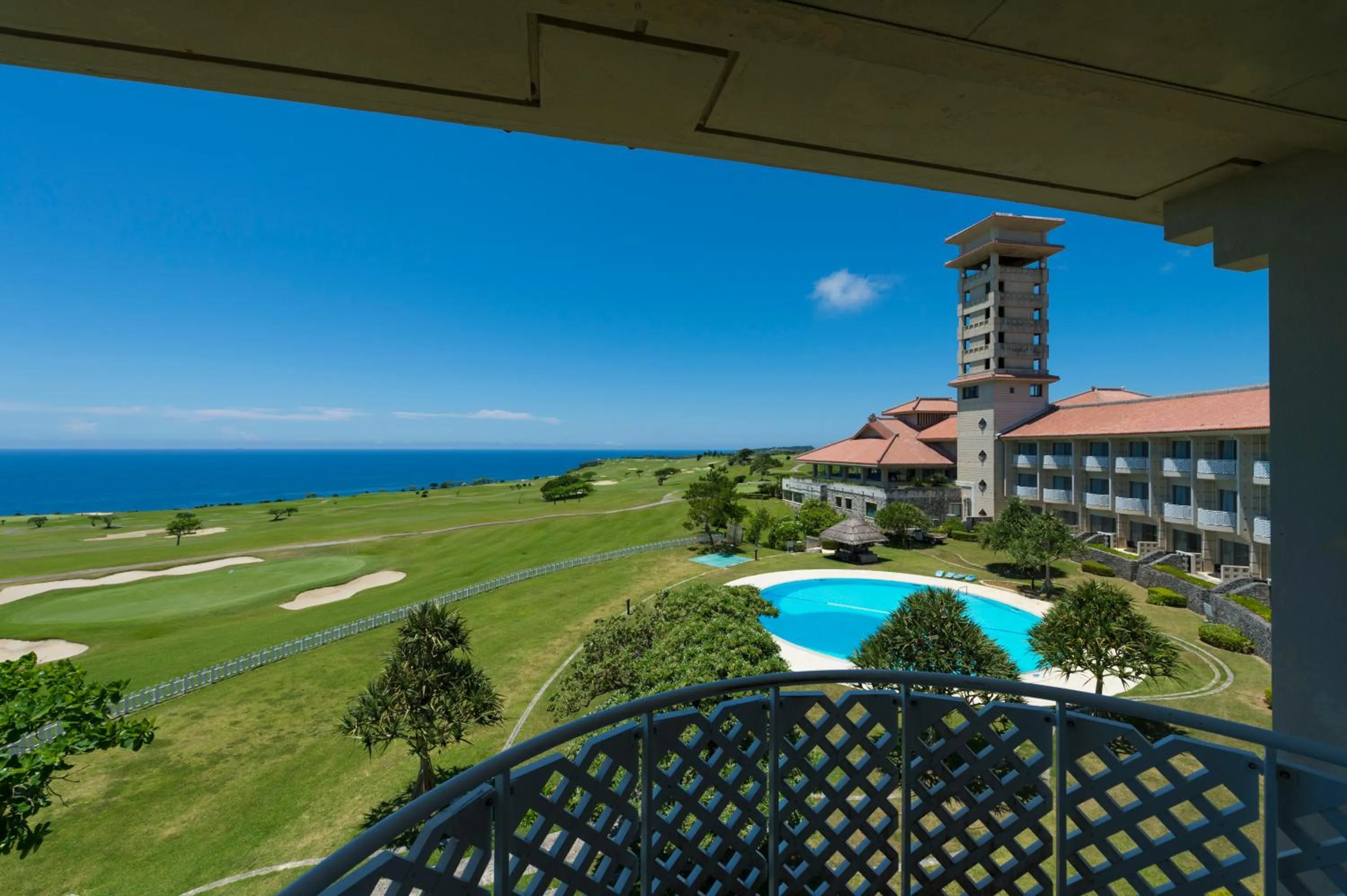 Balcony/Terrace in The Southern Links Resort Hotel