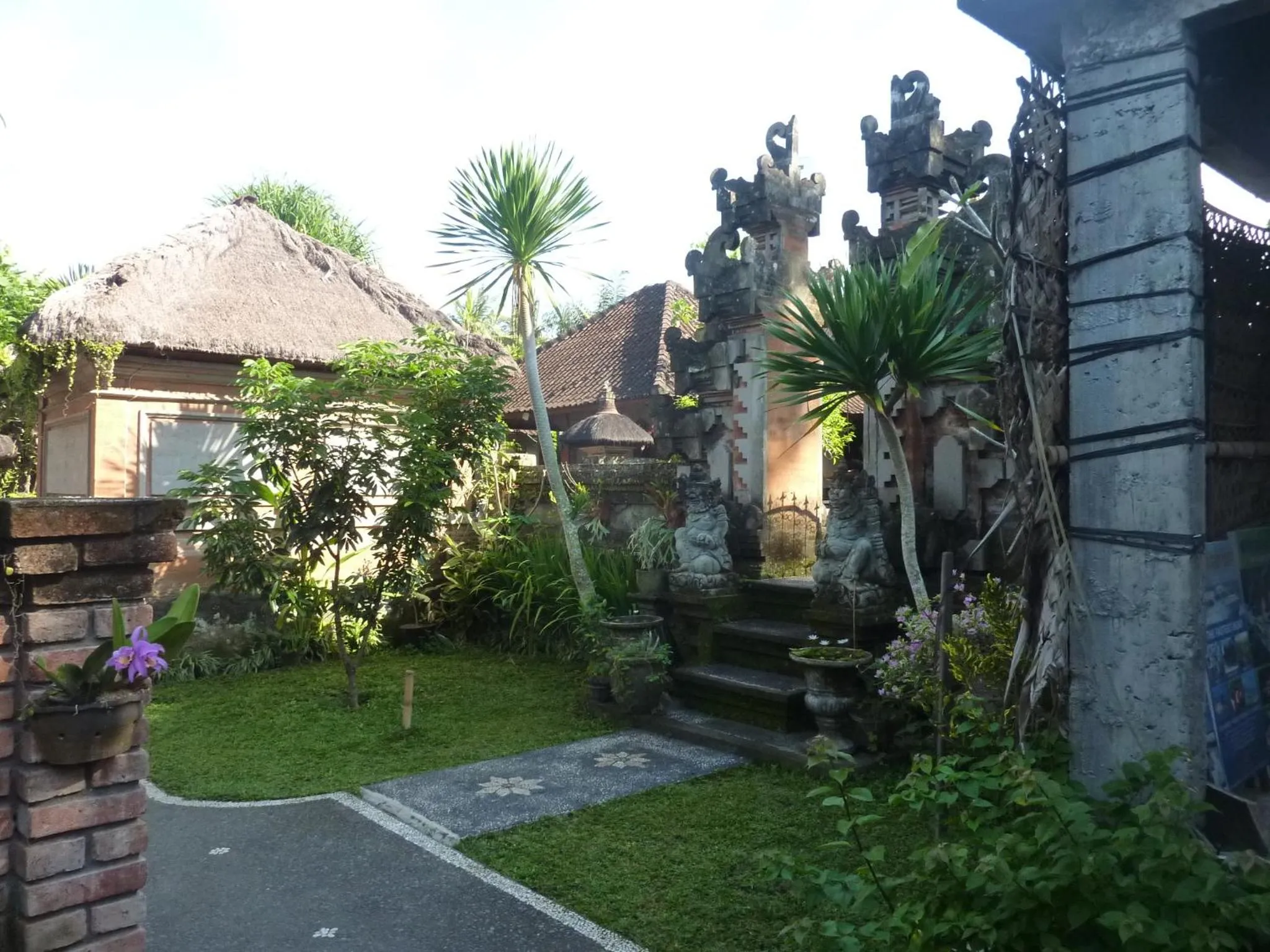Garden in Bali Asli Lodge by EPS