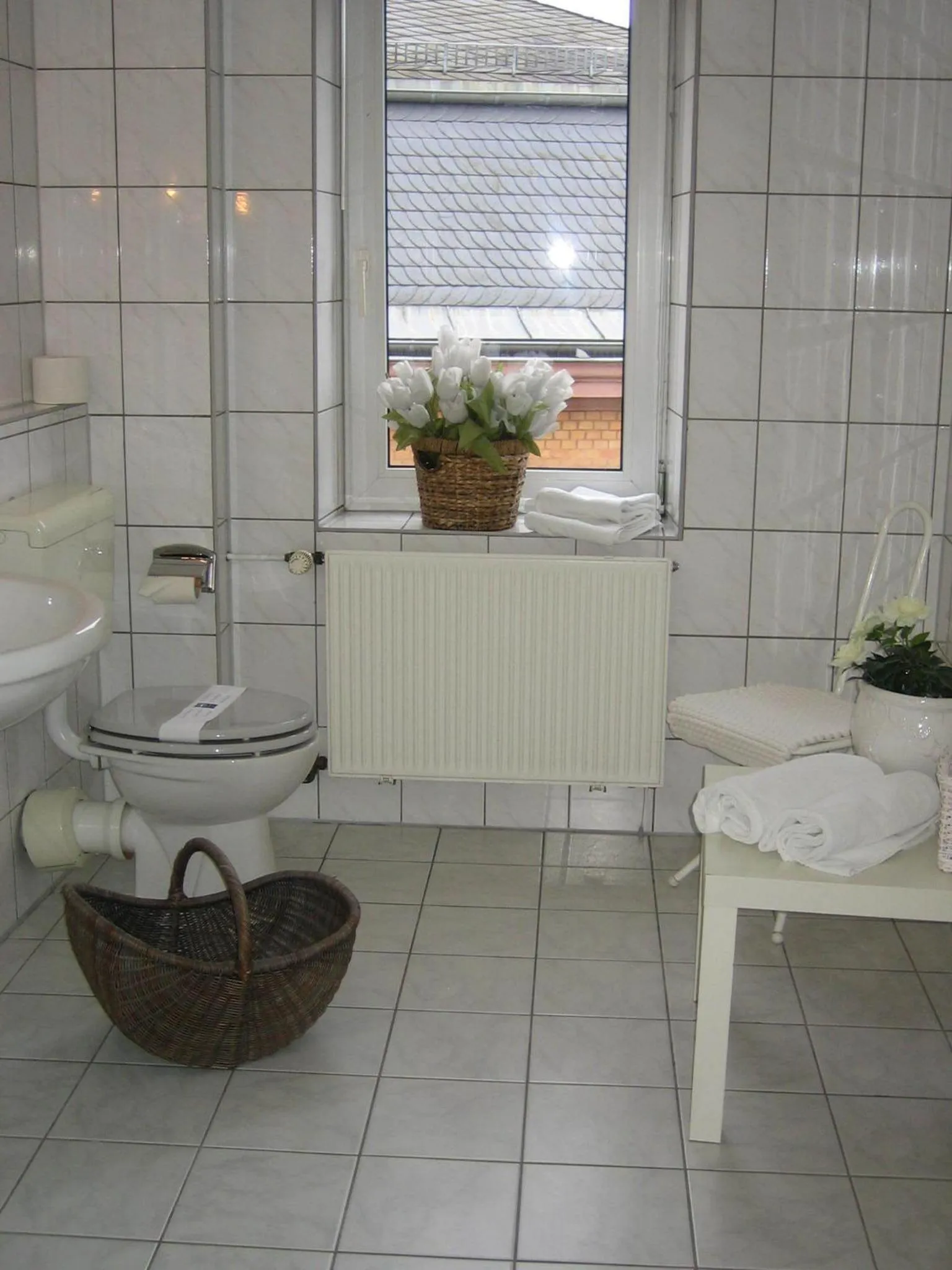 Bathroom in Hotel Frankfurter Hof