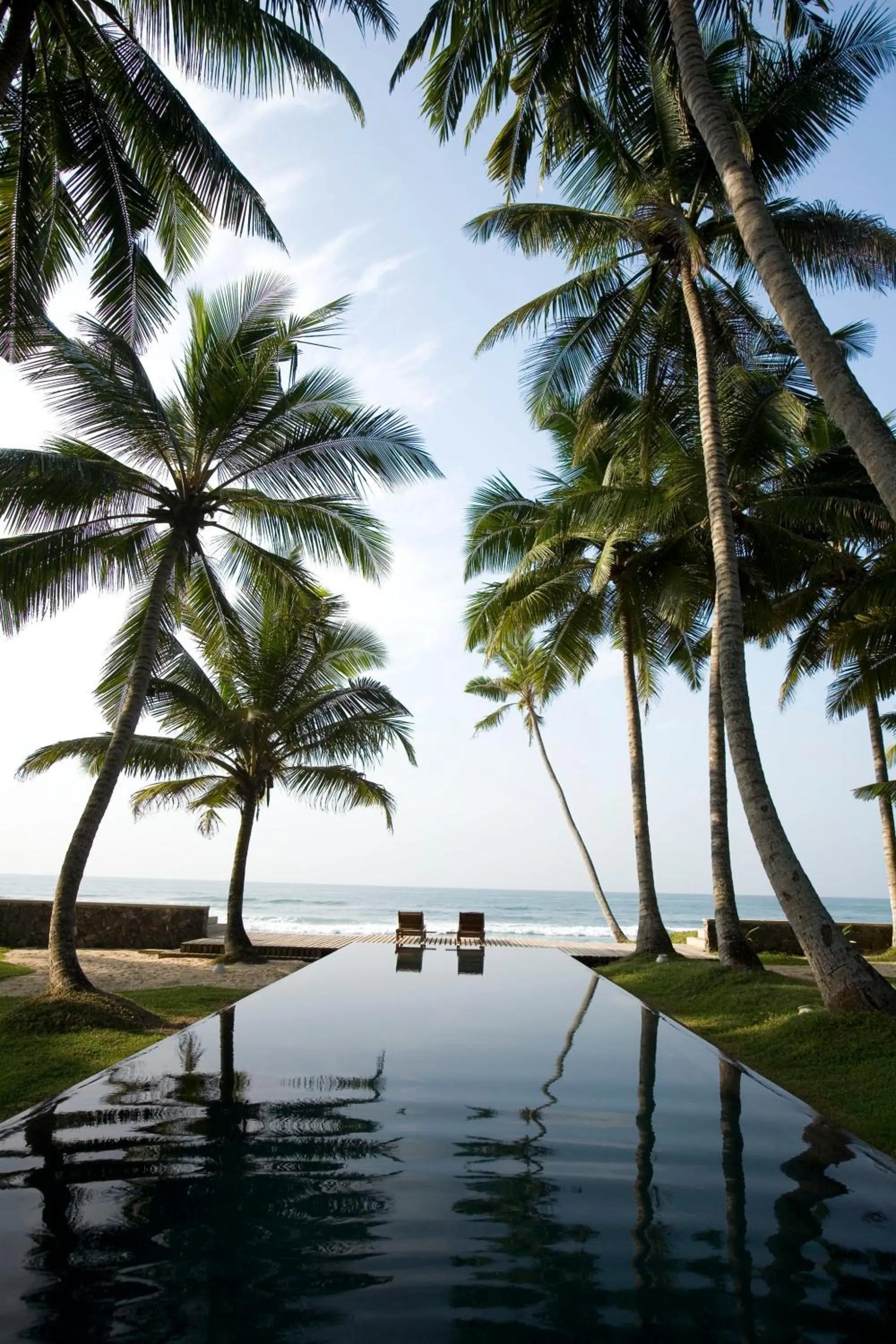 Swimming pool in Apa Villa Thalpe