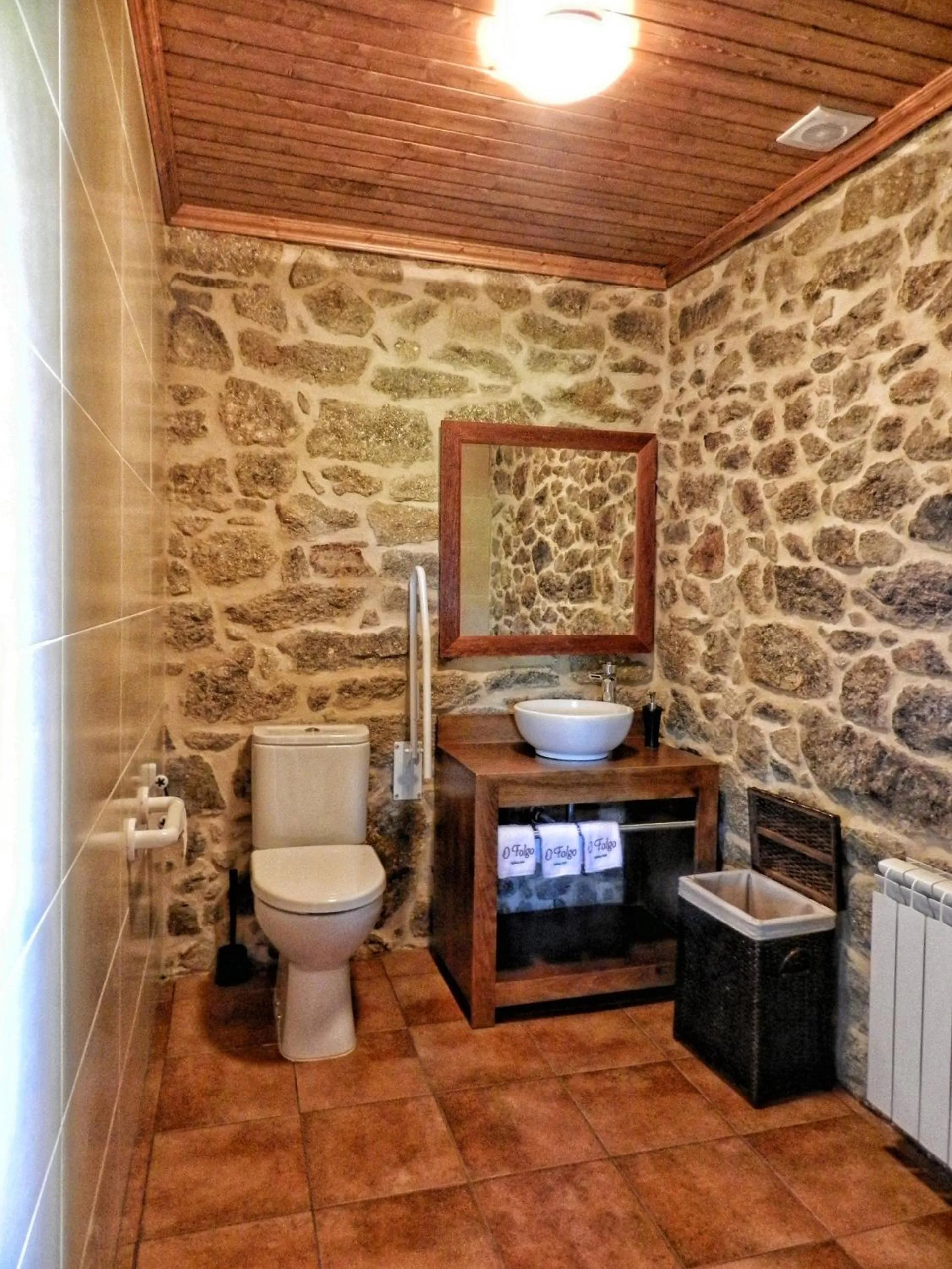 Toilet in A Casa do Folgo Turismo Rural