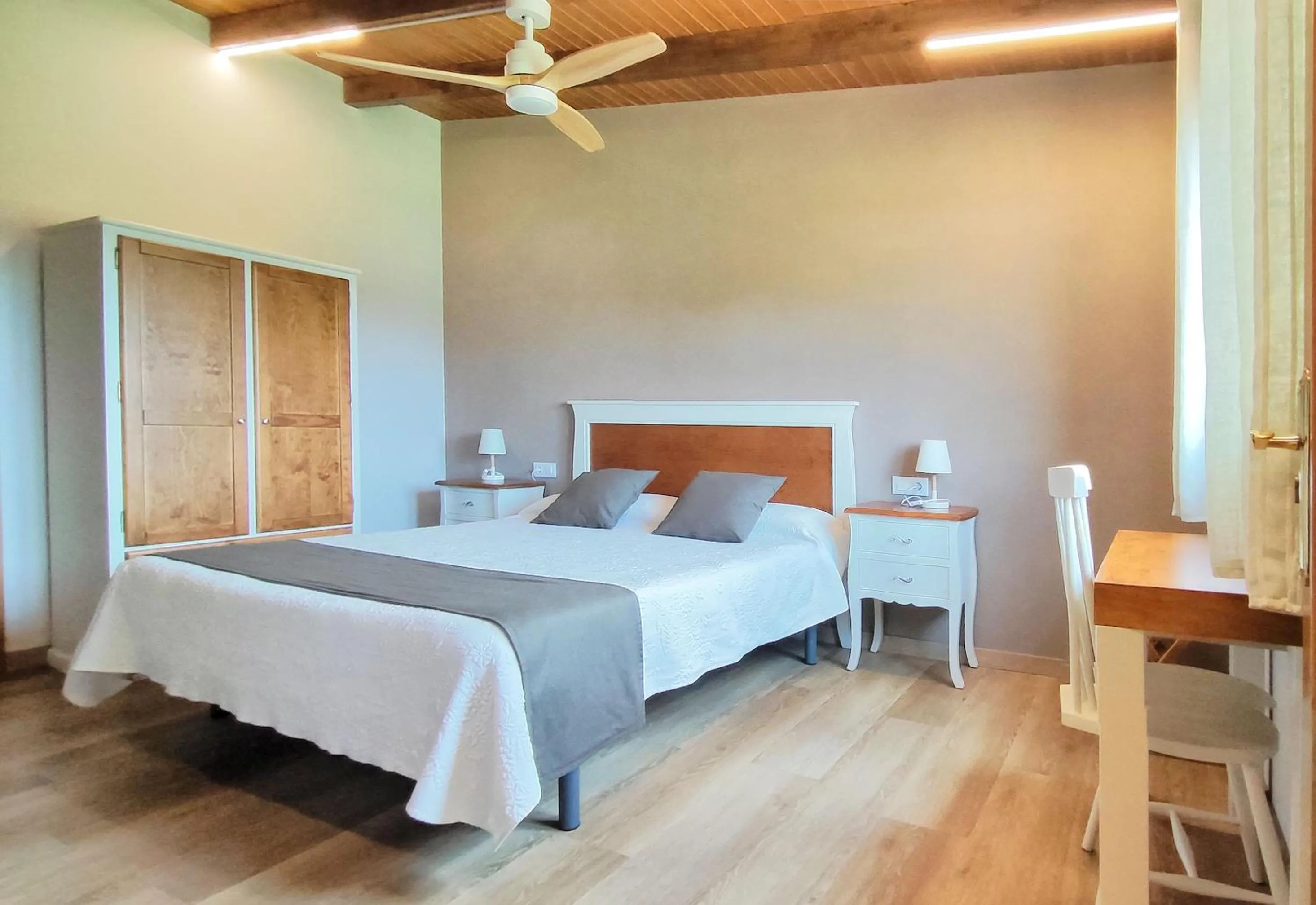 Decorative detail, Bed in A Casa do Folgo Turismo Rural