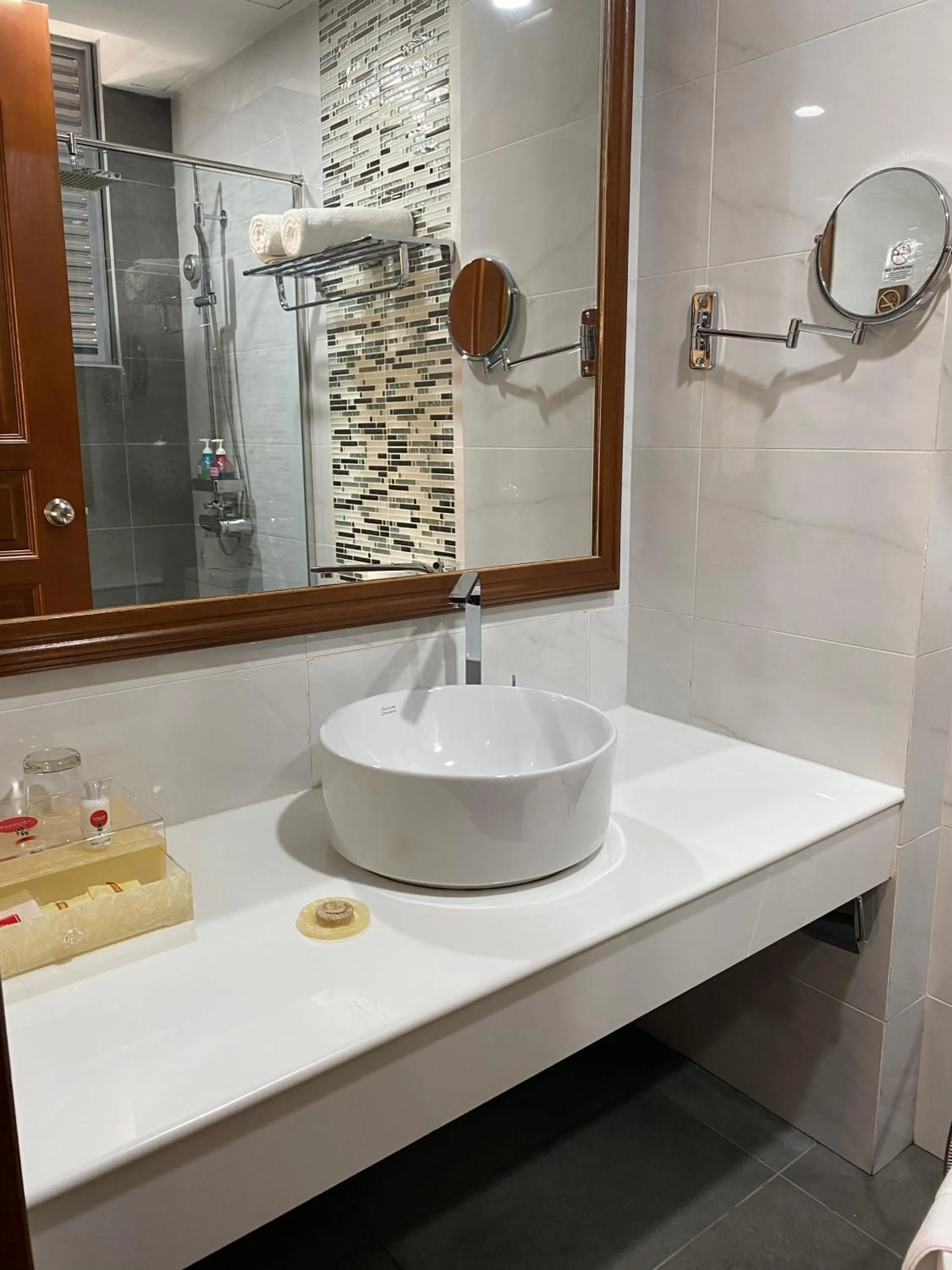 Bathroom in Paralian Hulhumale'