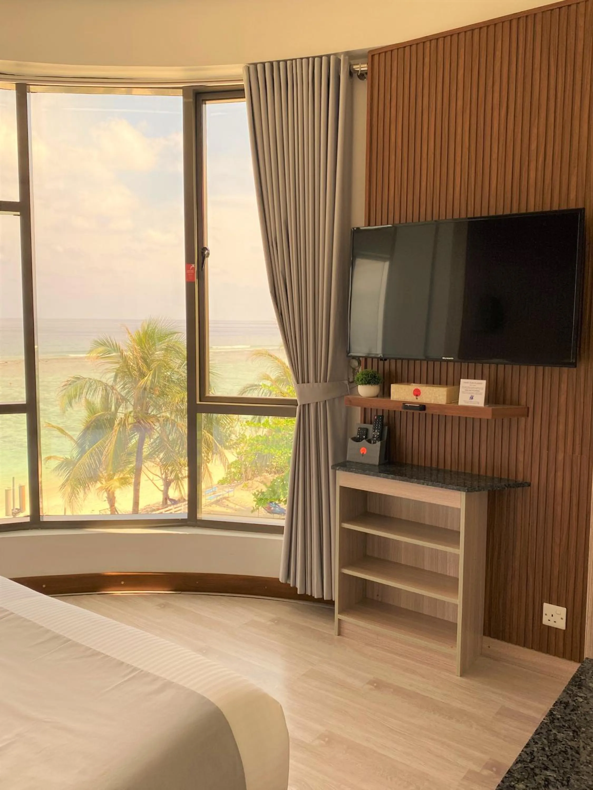 TV and multimedia, Bed in Paralian Hulhumale'