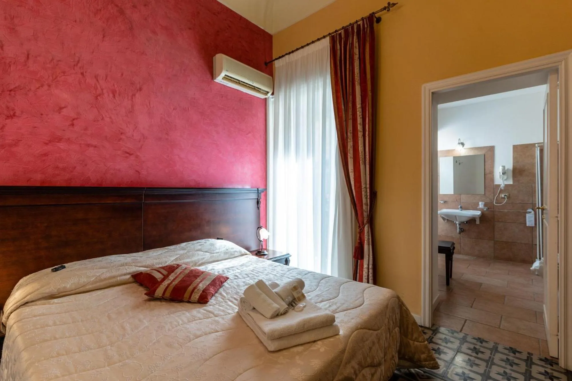 Bedroom, Bed in Palazzo Il Cavaliere B&B De Charme