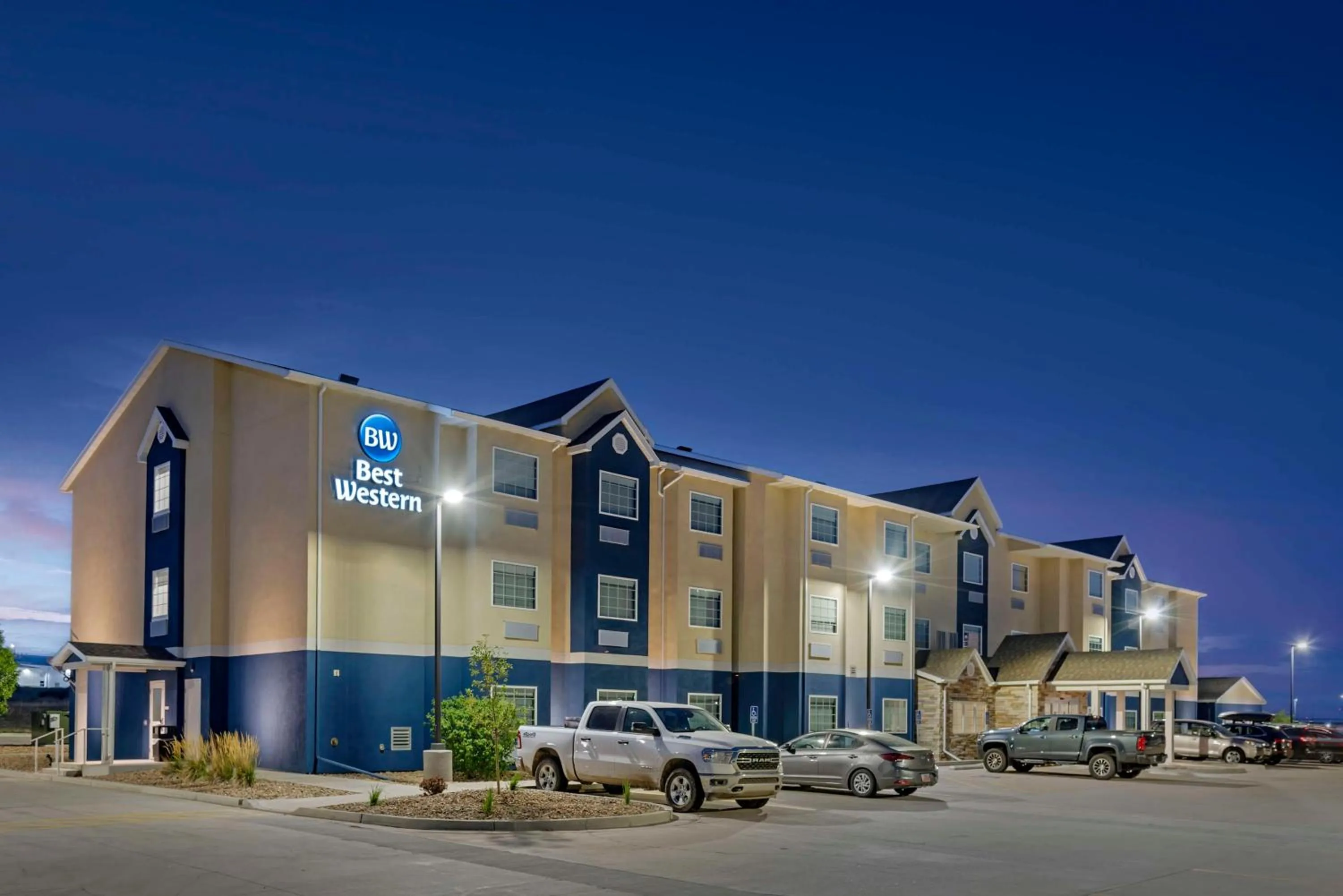 Property building in Best Western Limon
