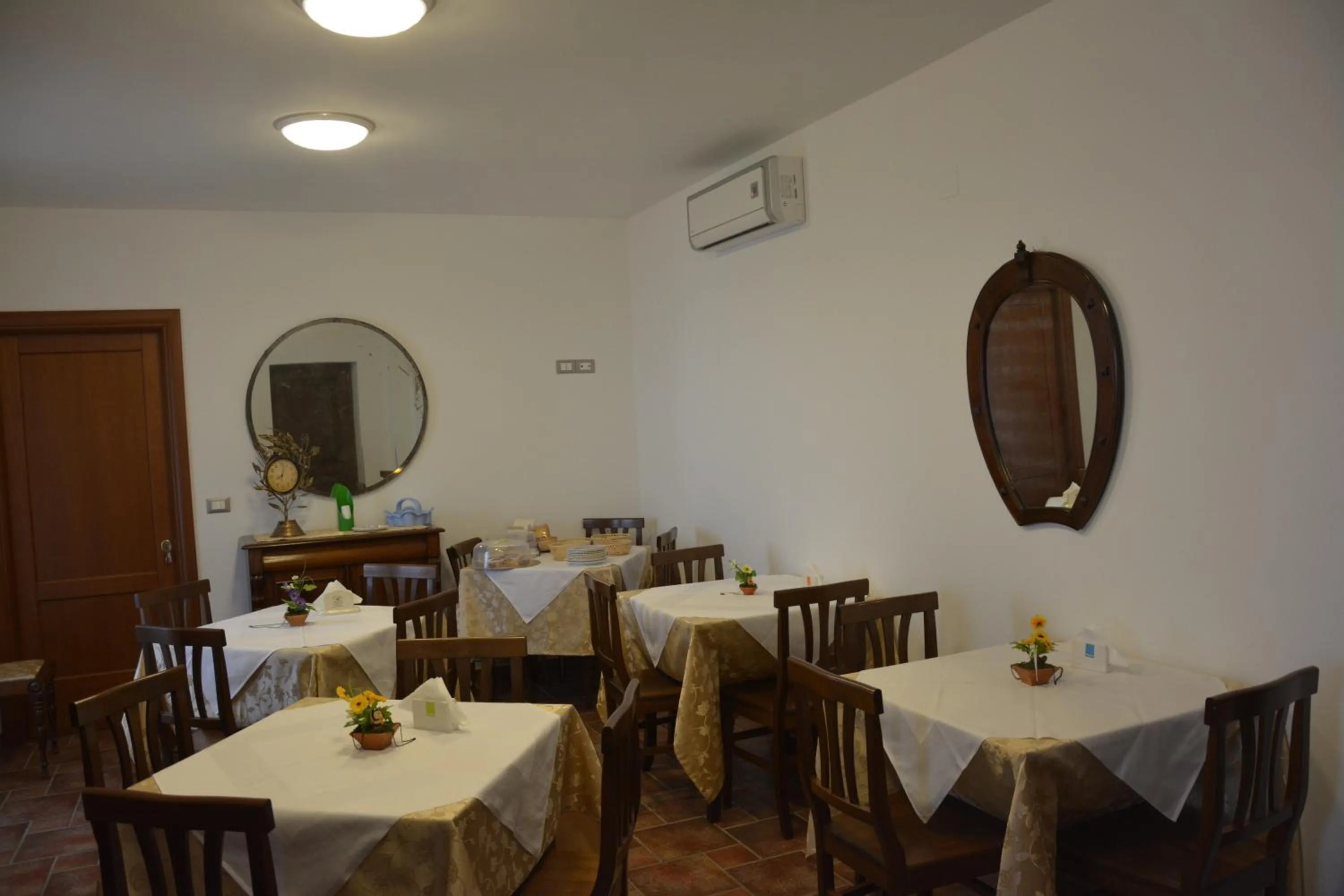 Lounge or bar in B&B La Casa Rossa