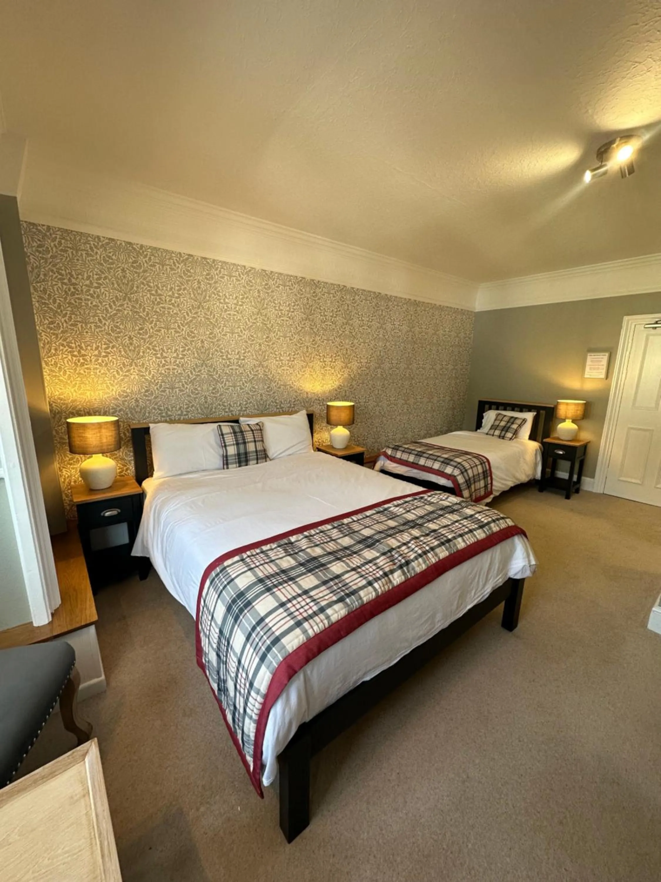 Bed in White Hart Hotel