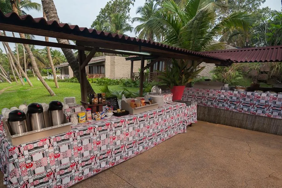 Breakfast in Hotel Coucoue Lodge