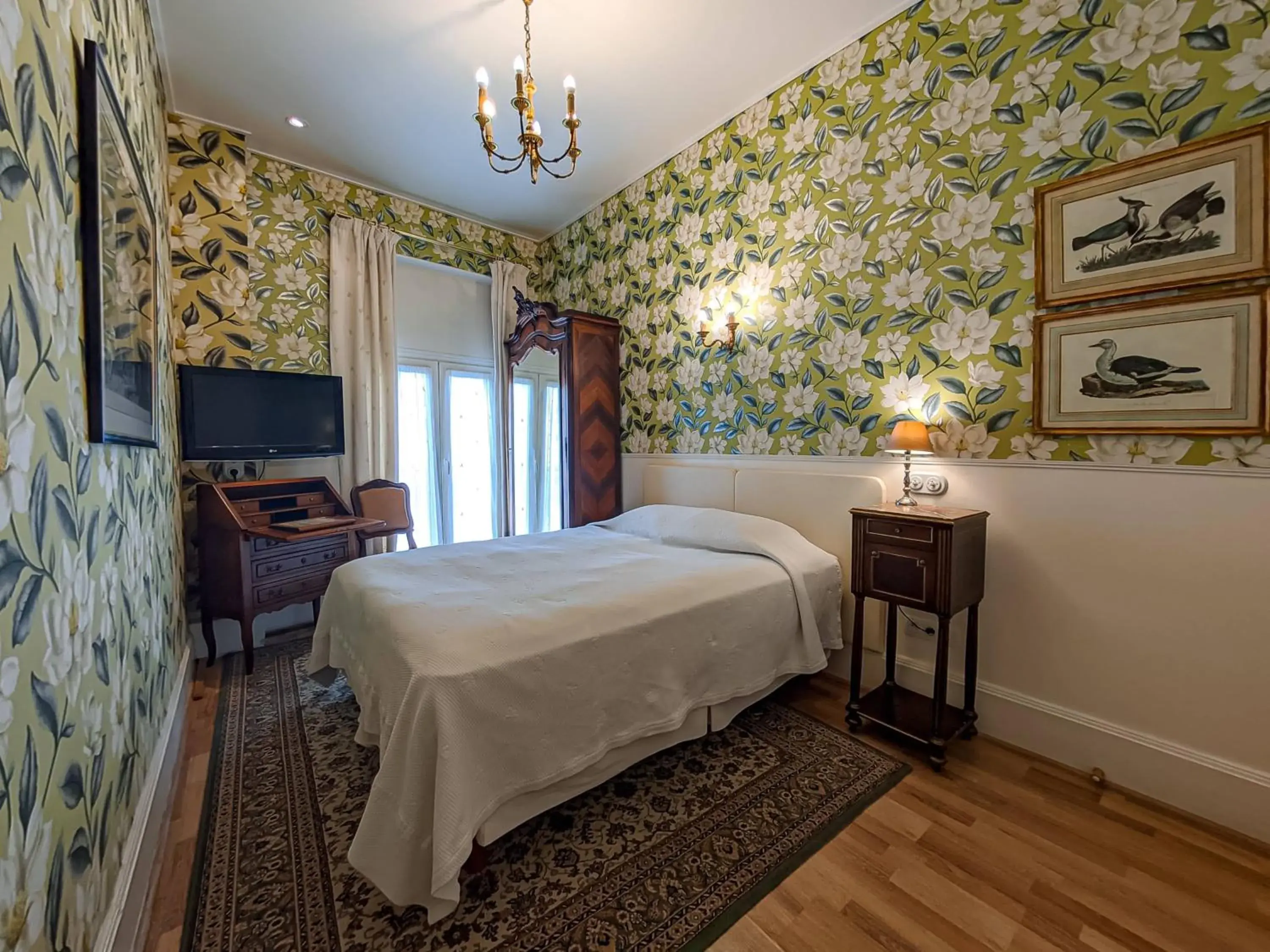 Small Single Room in Hôtel de l'Abeille Small Single Room in Hôtel de l'Abeille