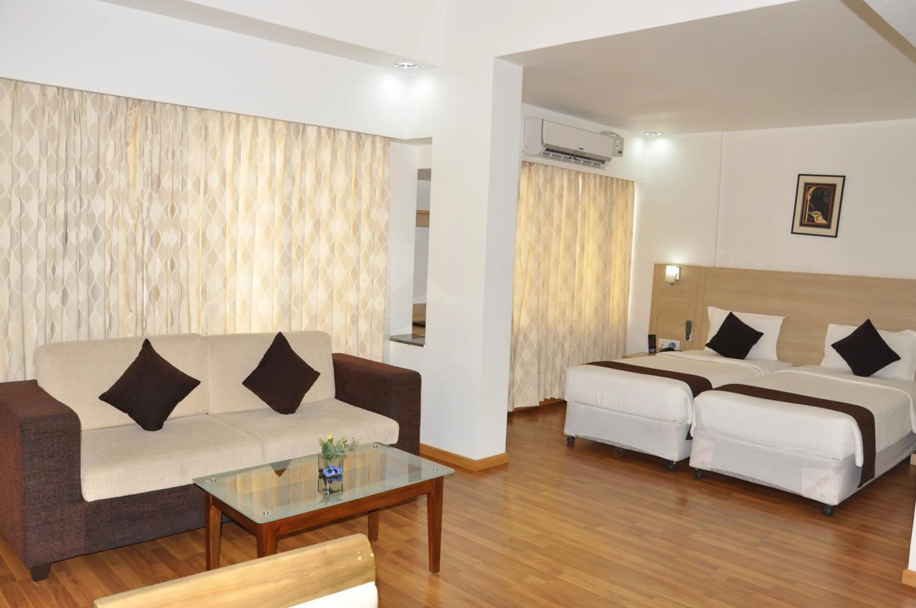 Hotel Ambient Turret