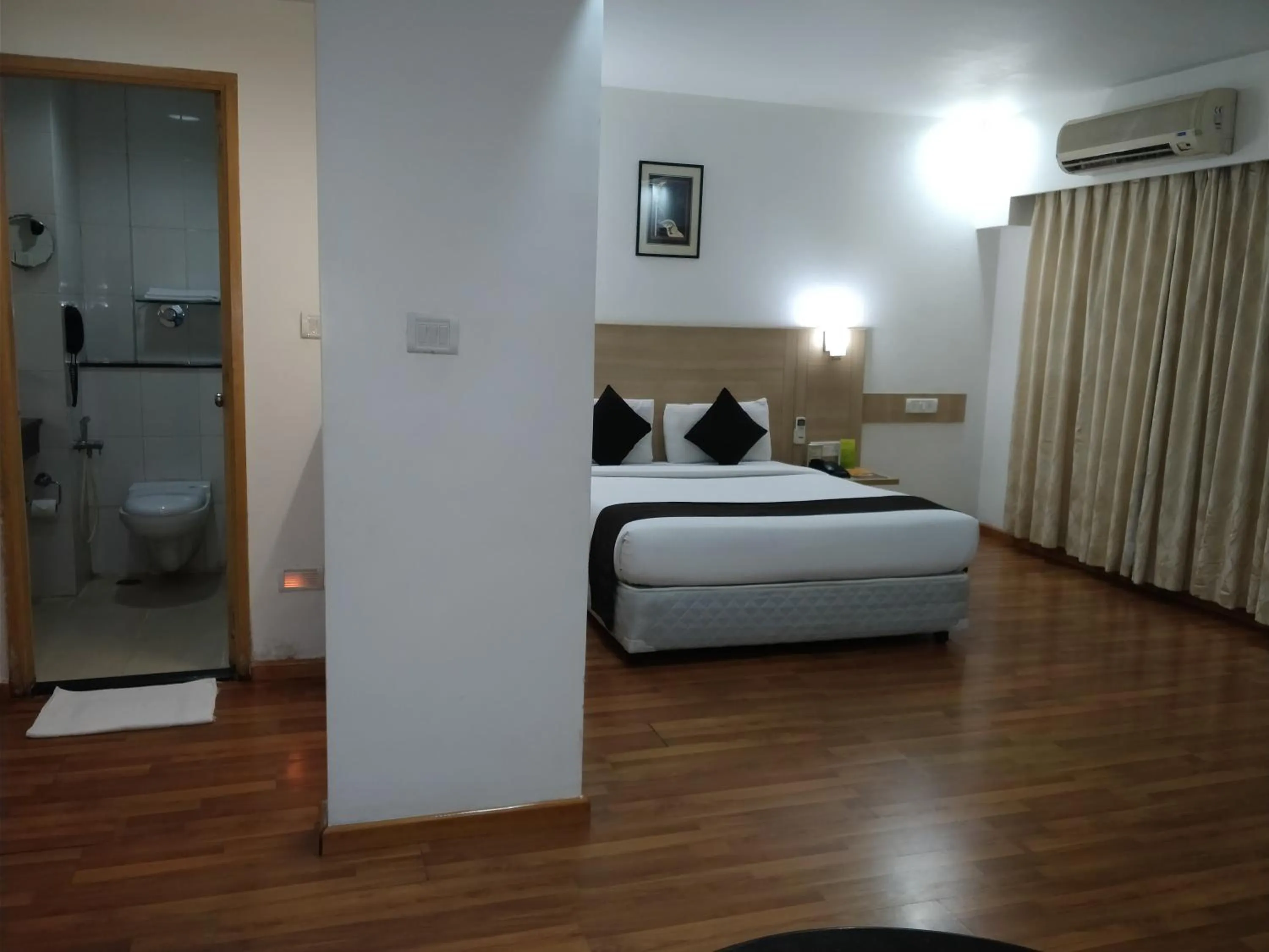 Hotel Ambient Turret