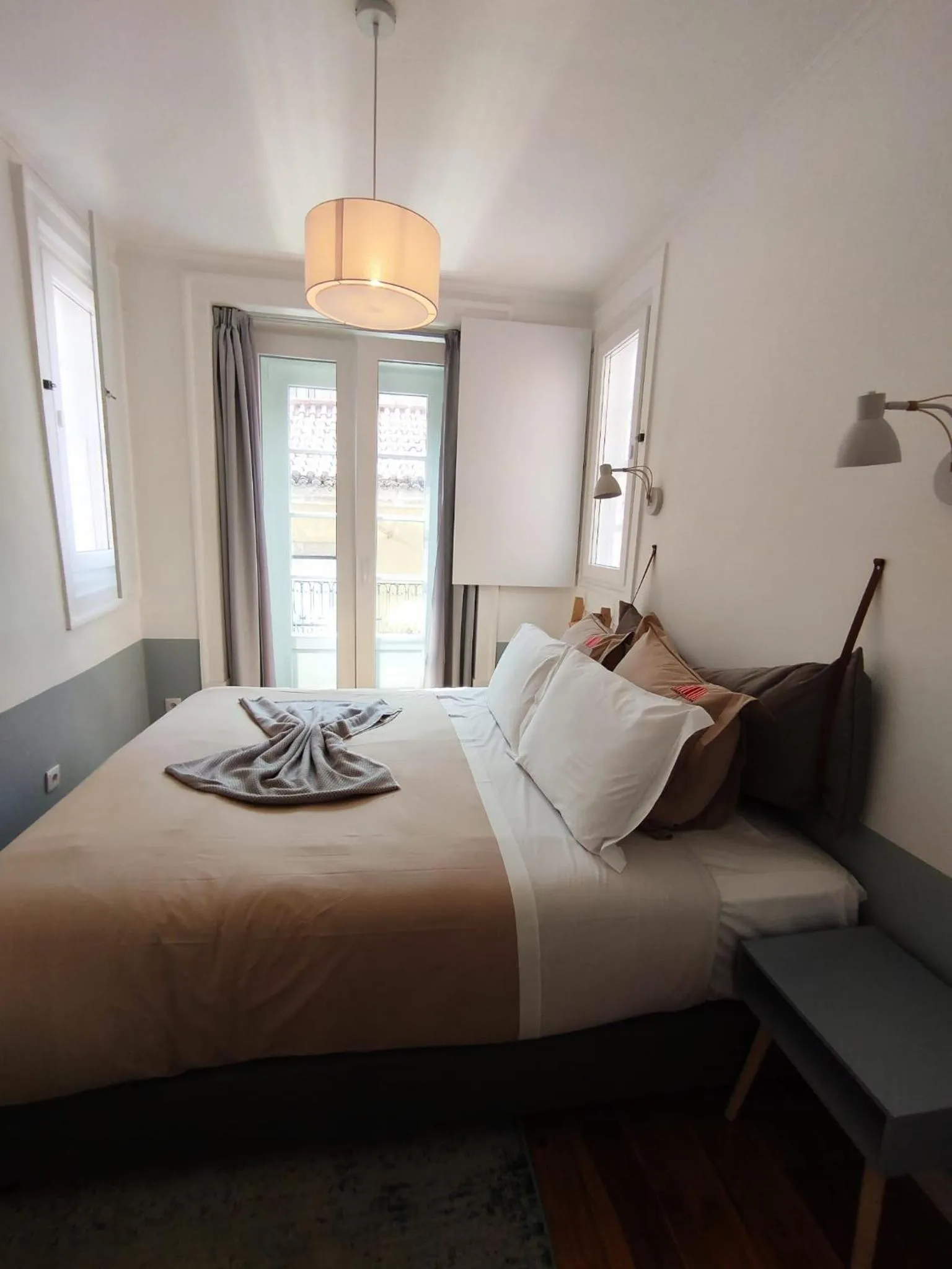 Bed in Lisbon Colours Bairro Alto Apartments