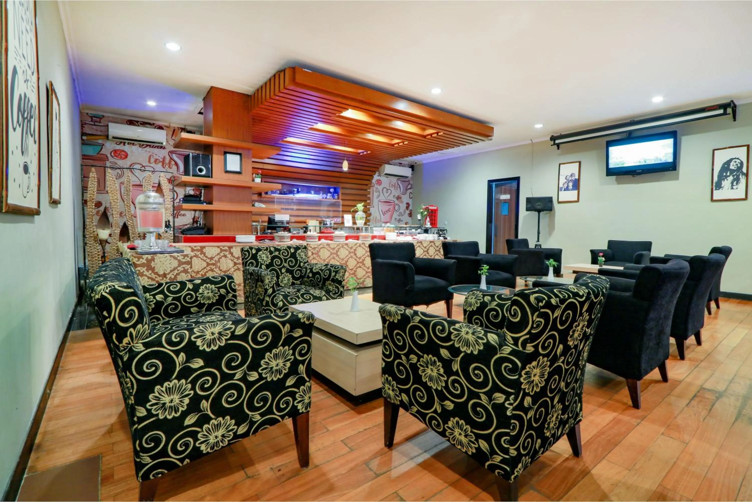 Lounge or bar in Hotel Dafam Pekalongan