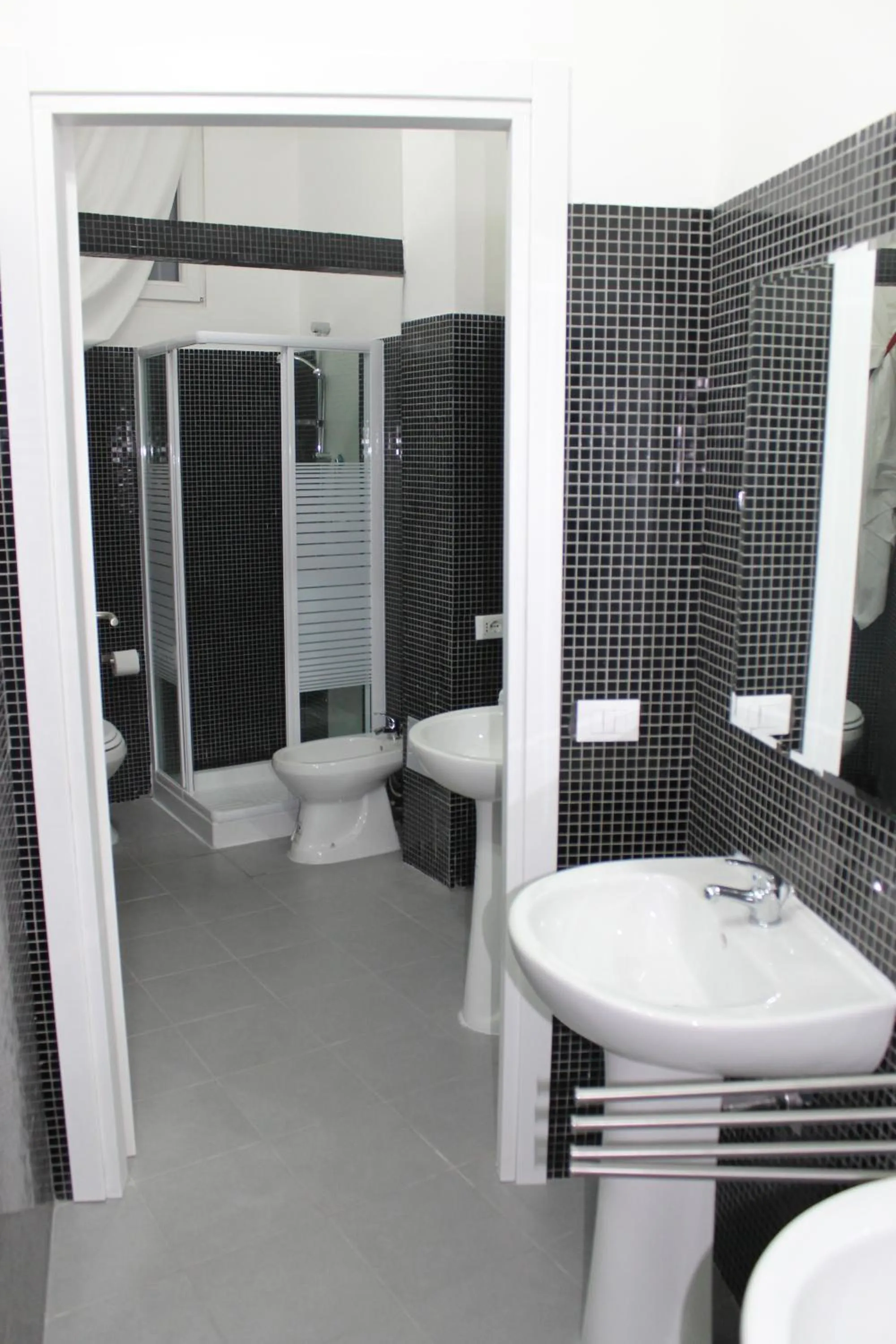 Bathroom in Central Hostel Milano