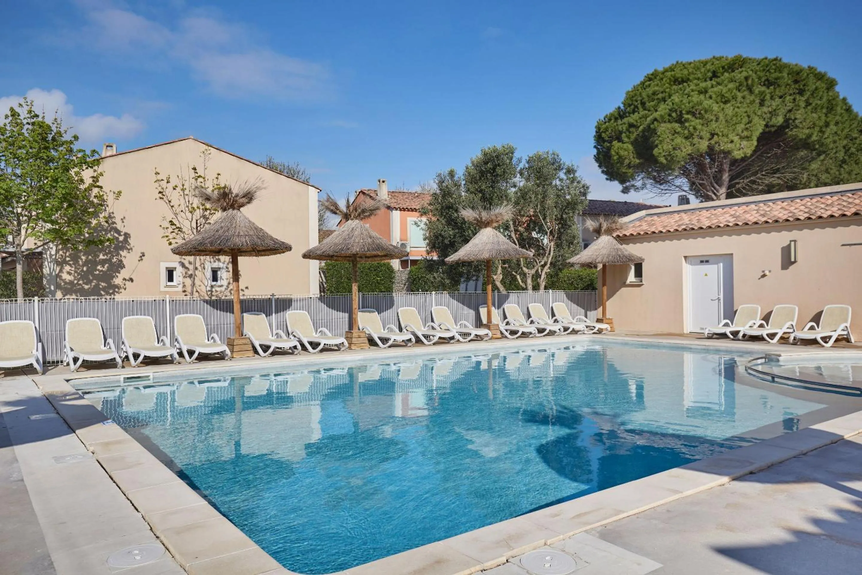 Swimming pool in Résidence Odalys Le Mas des Flamants