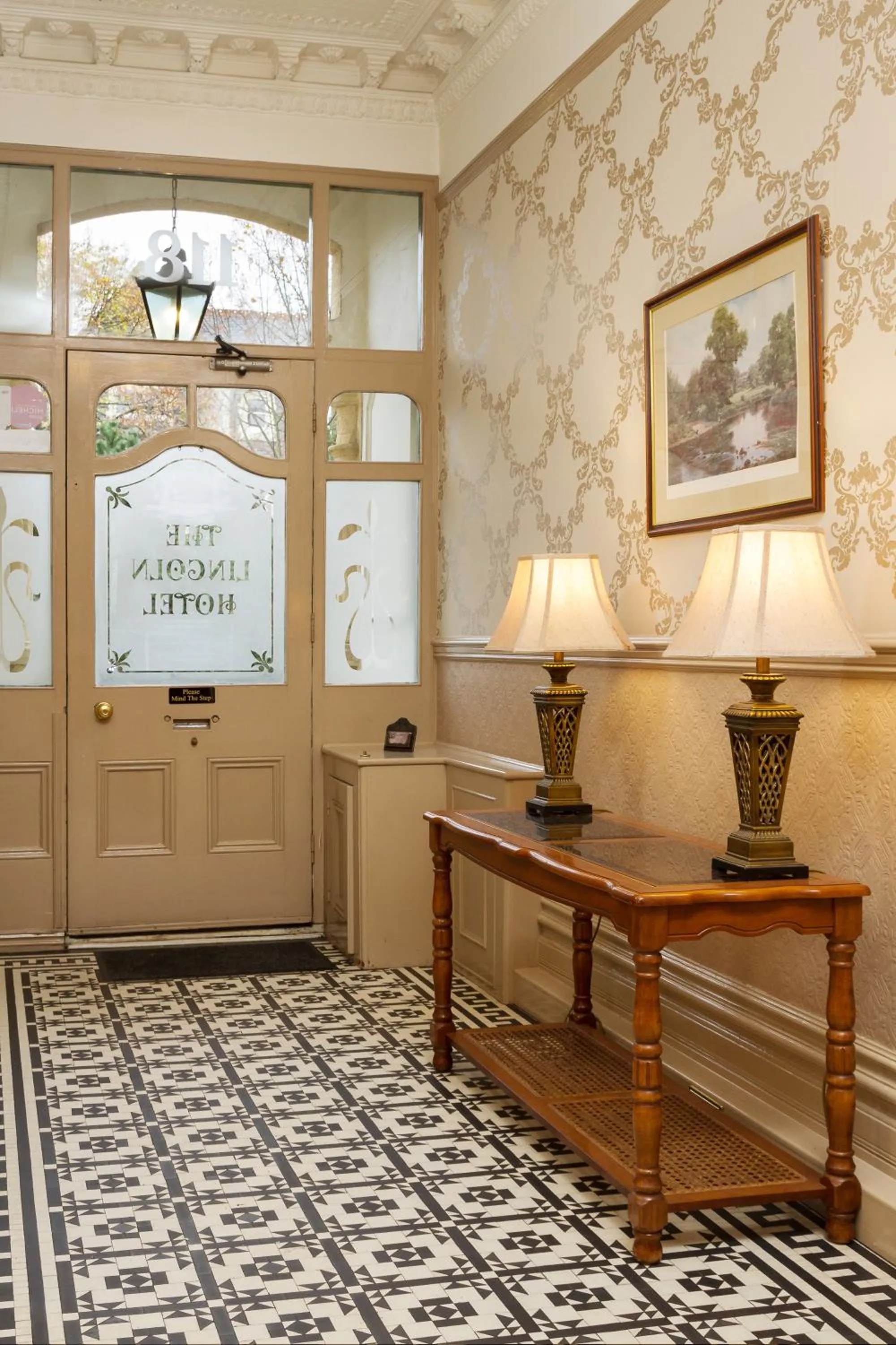 Area and facilities in Lincoln House Private Hotel