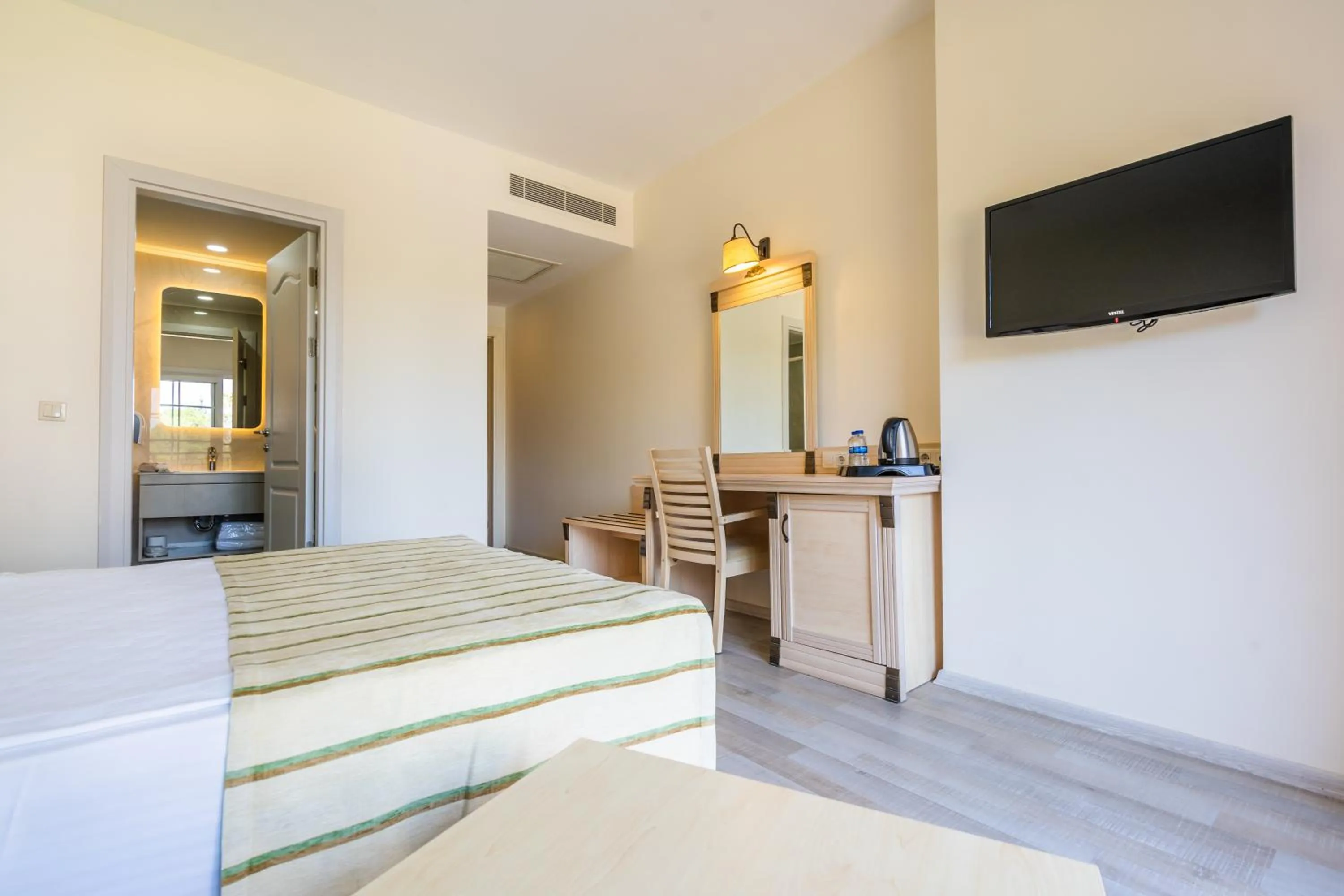 Bed in Grand Yazici Club Turban Termal