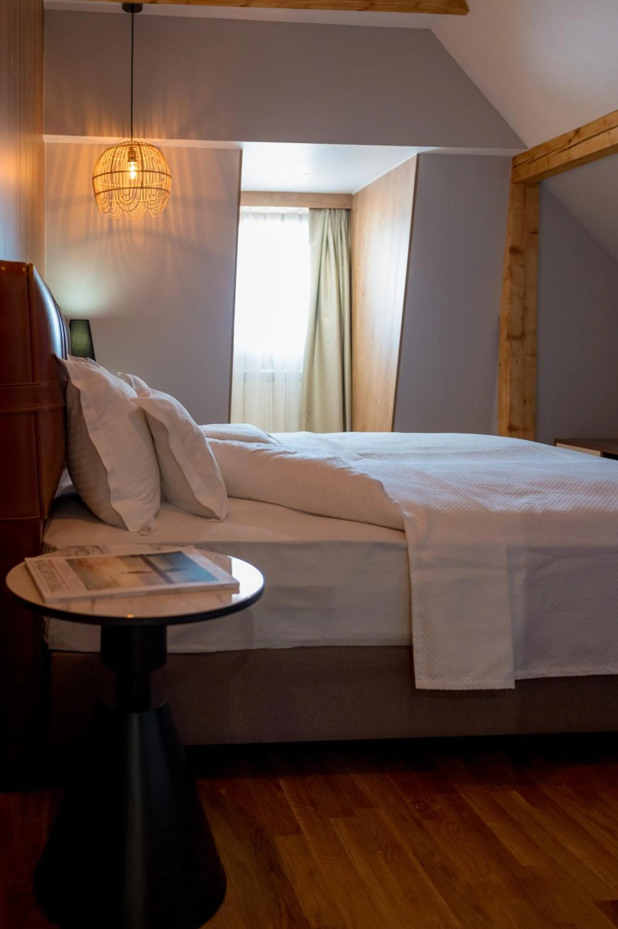 Bedroom, Bed in Ski Hotel