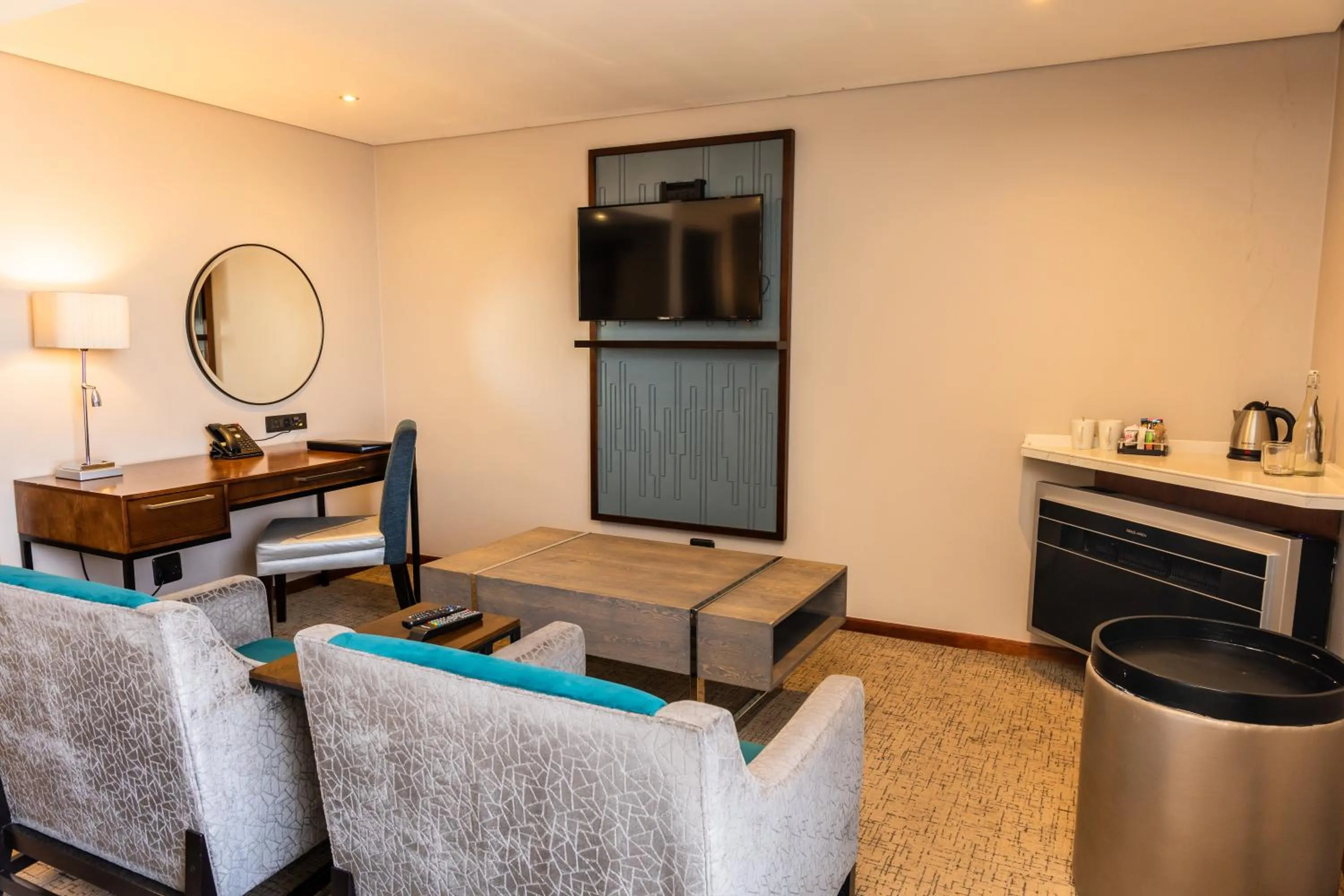 TV and multimedia in Premier Splendid Inn Bloemfontein