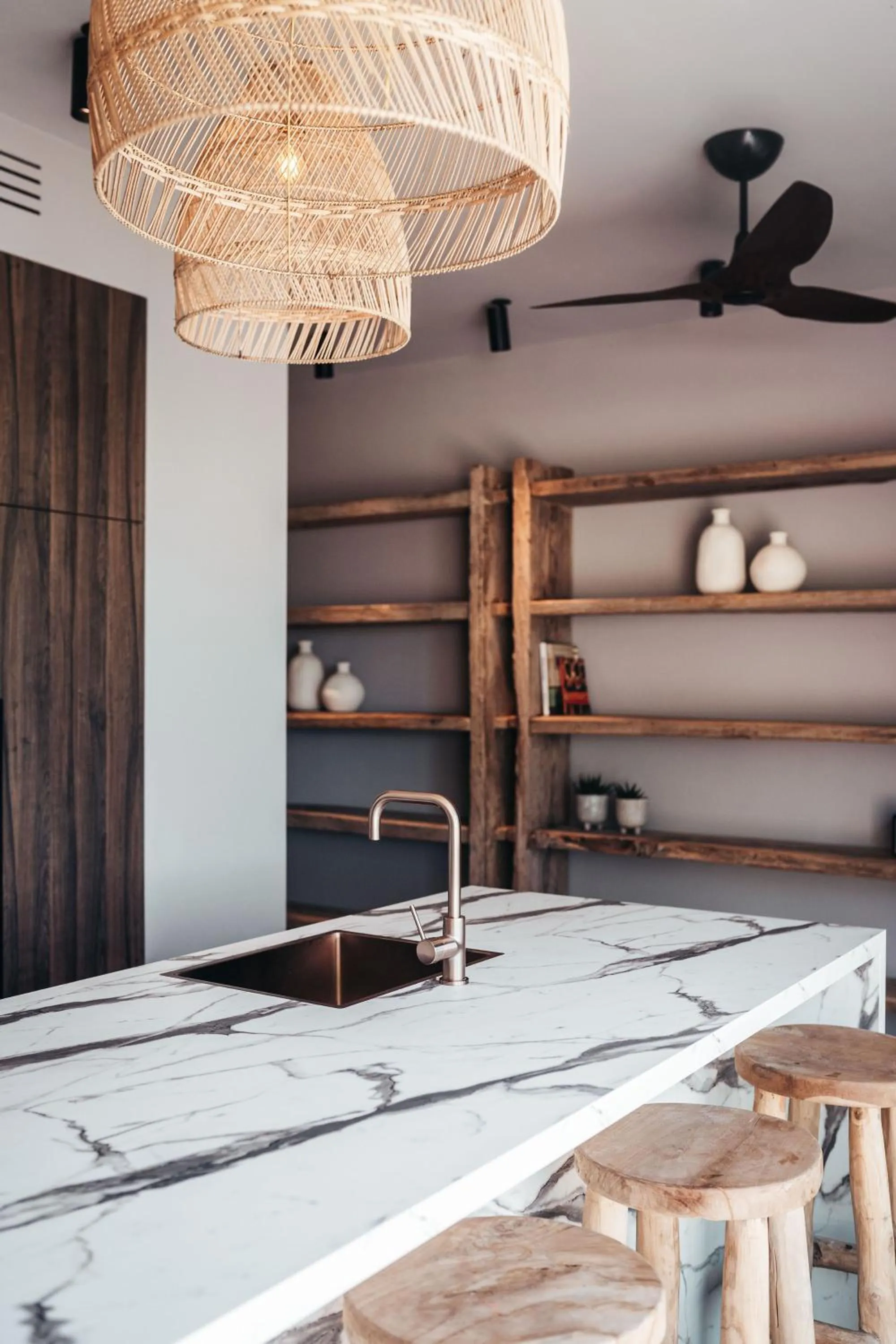 kitchen in Kontiki Beach Resort