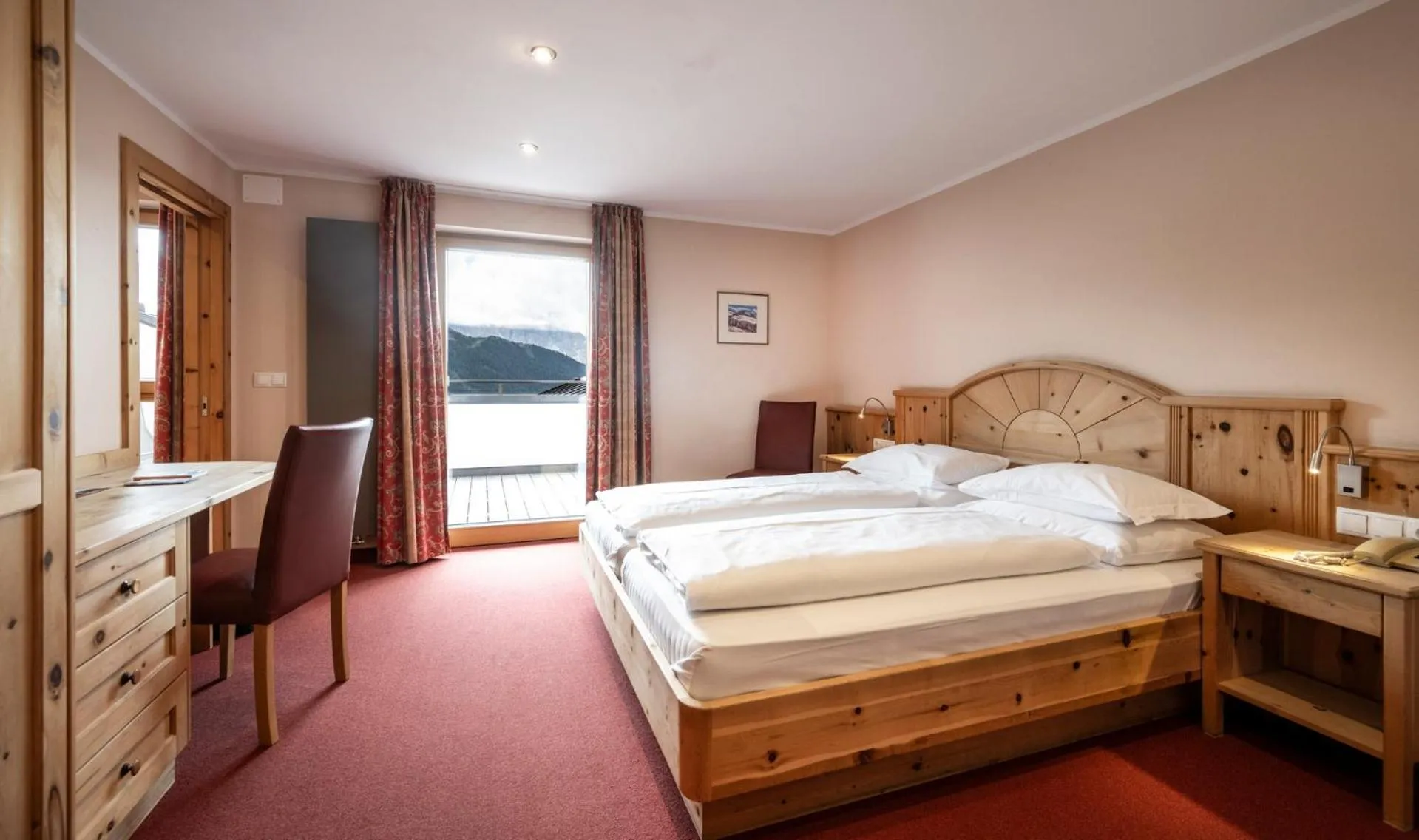 Bedroom, Bed in Berghotel Schlemmer