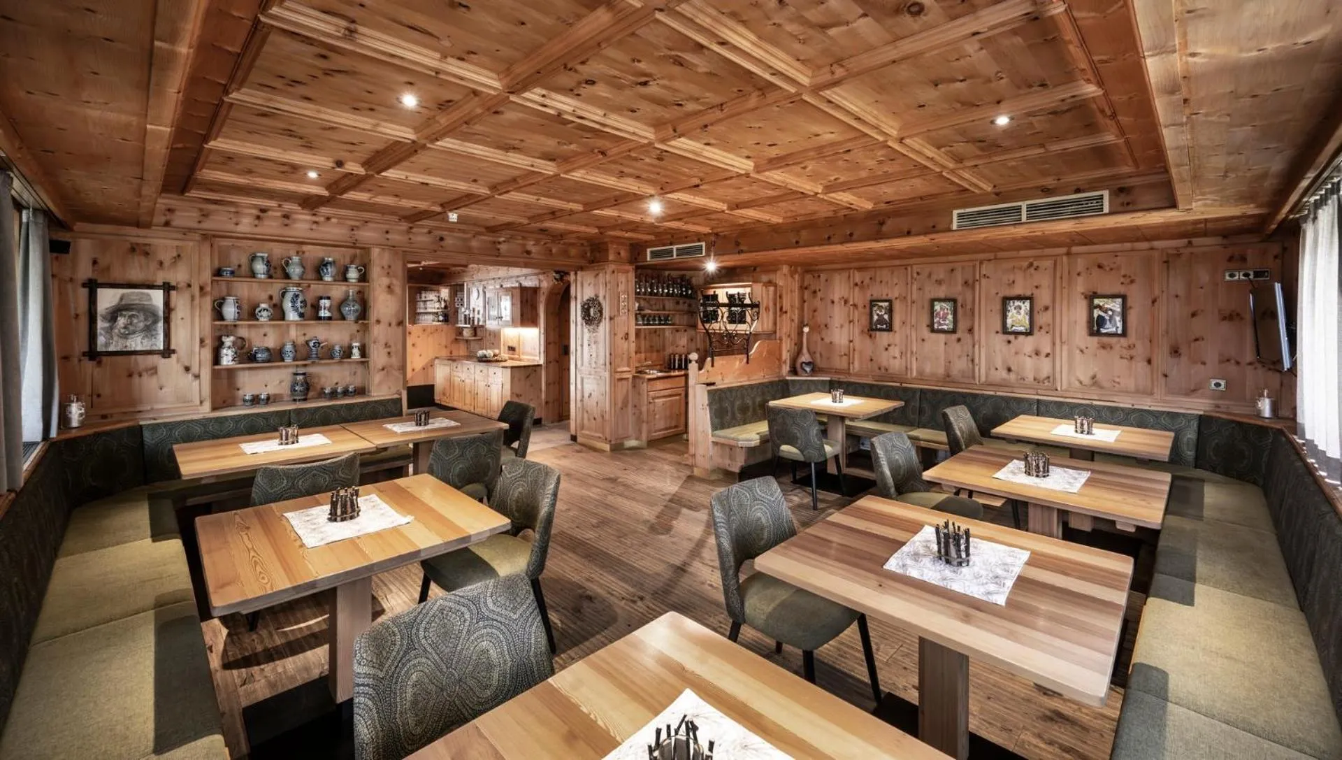 Restaurant/places to eat in Berghotel Schlemmer