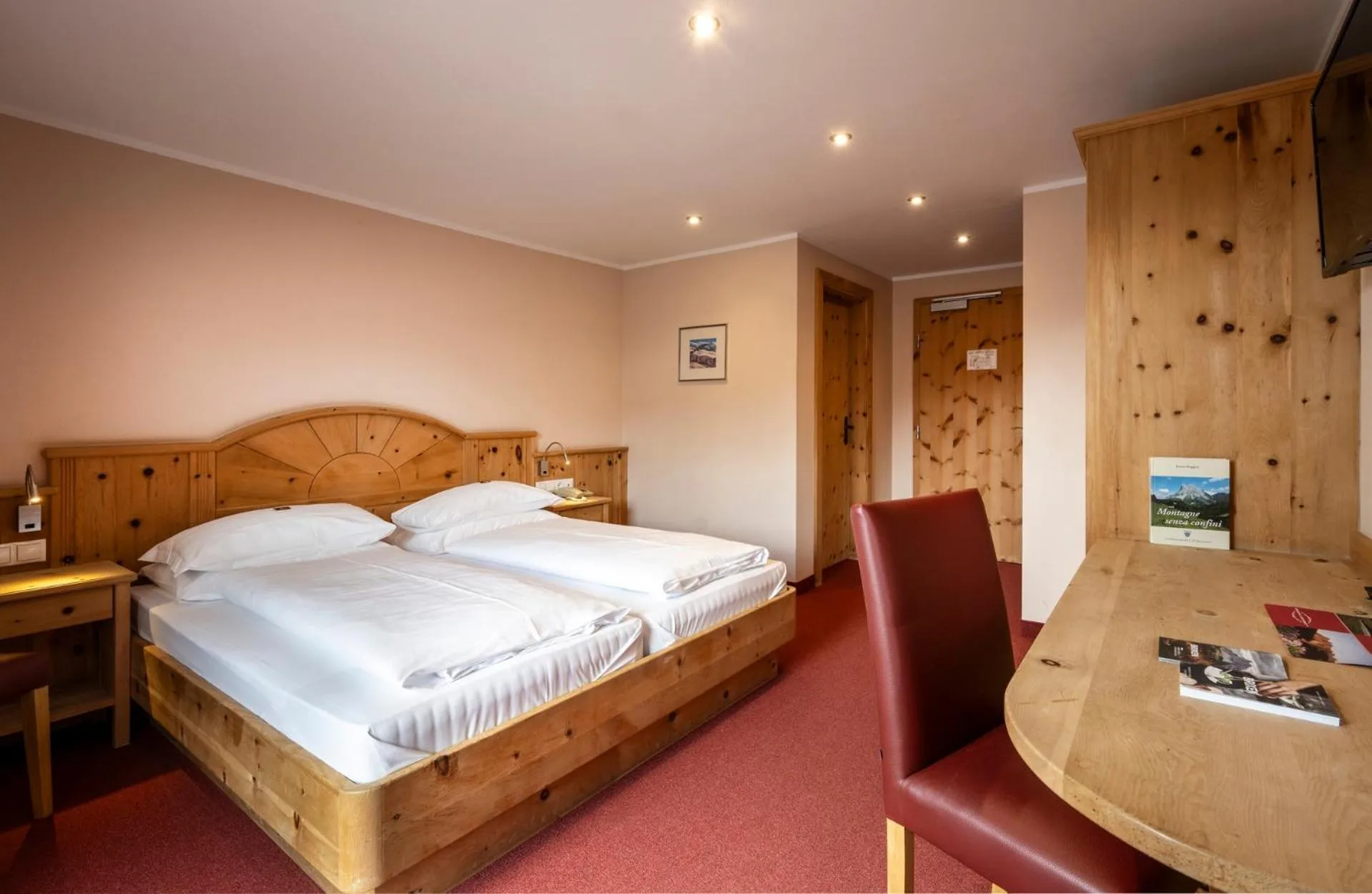 Bedroom, Bed in Berghotel Schlemmer