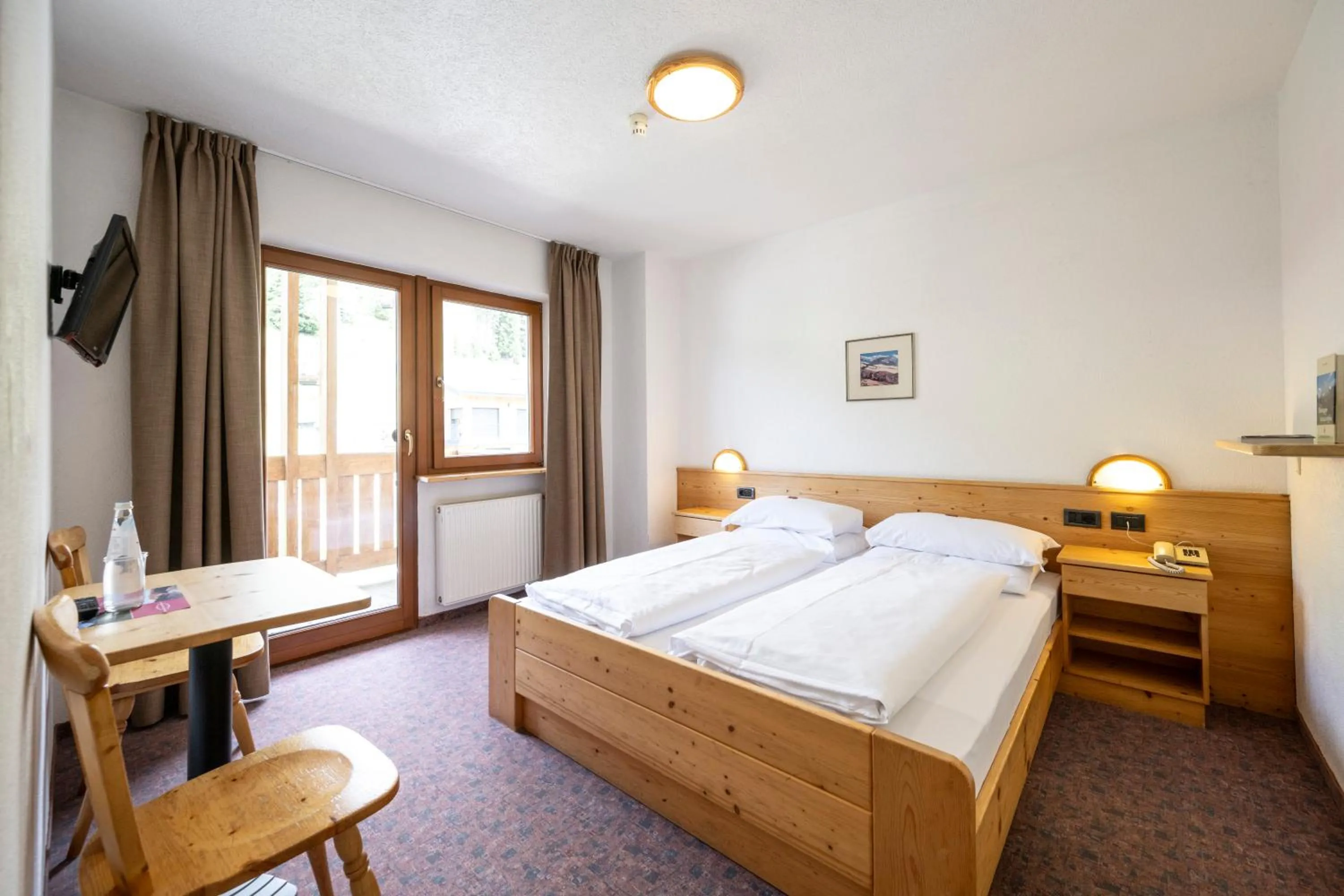 Bedroom, Bed in Berghotel Schlemmer