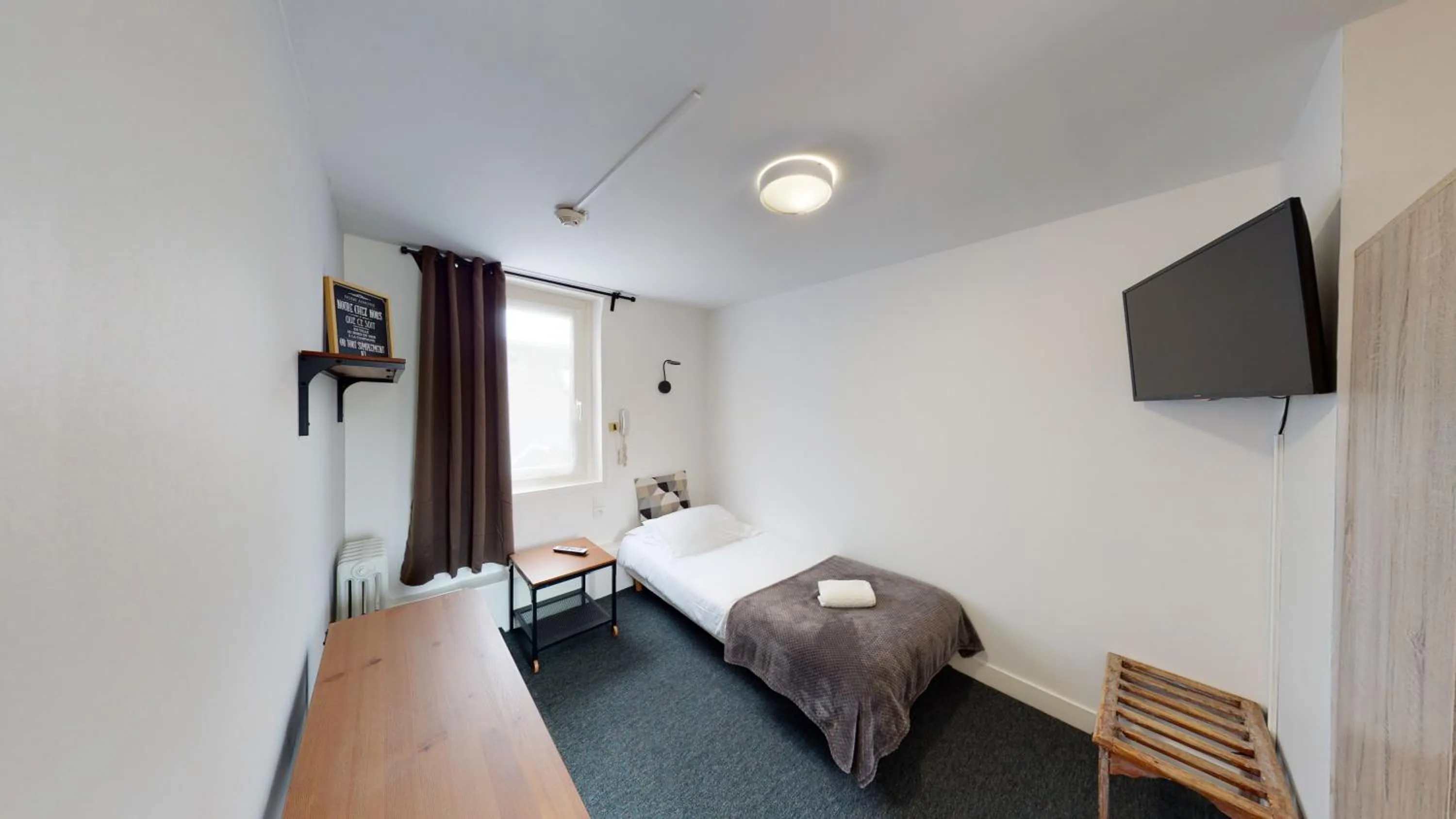 Bed in Hôtel L'Estran