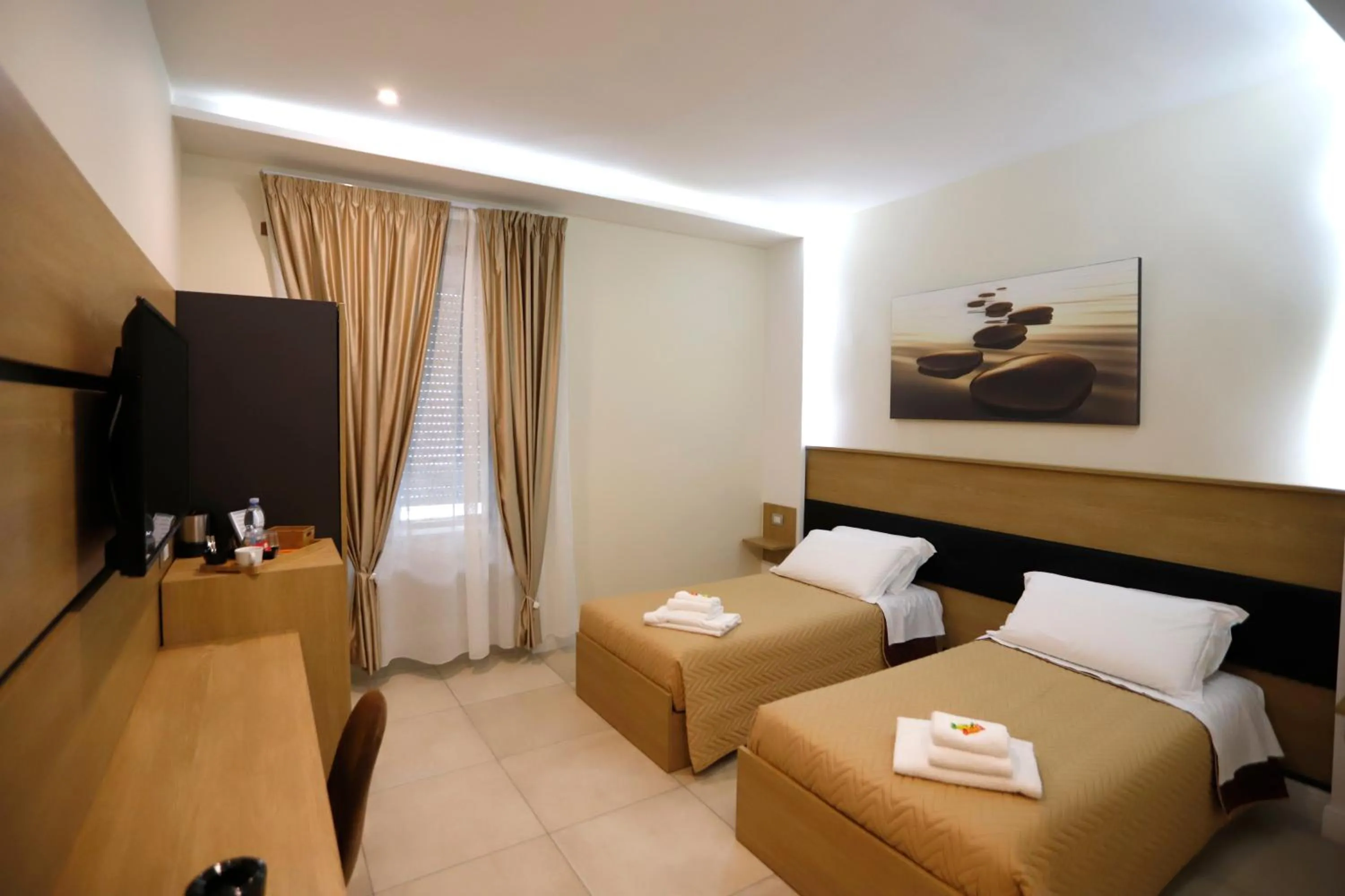 Photo of the whole room in VICTORIA HOTEL B&B