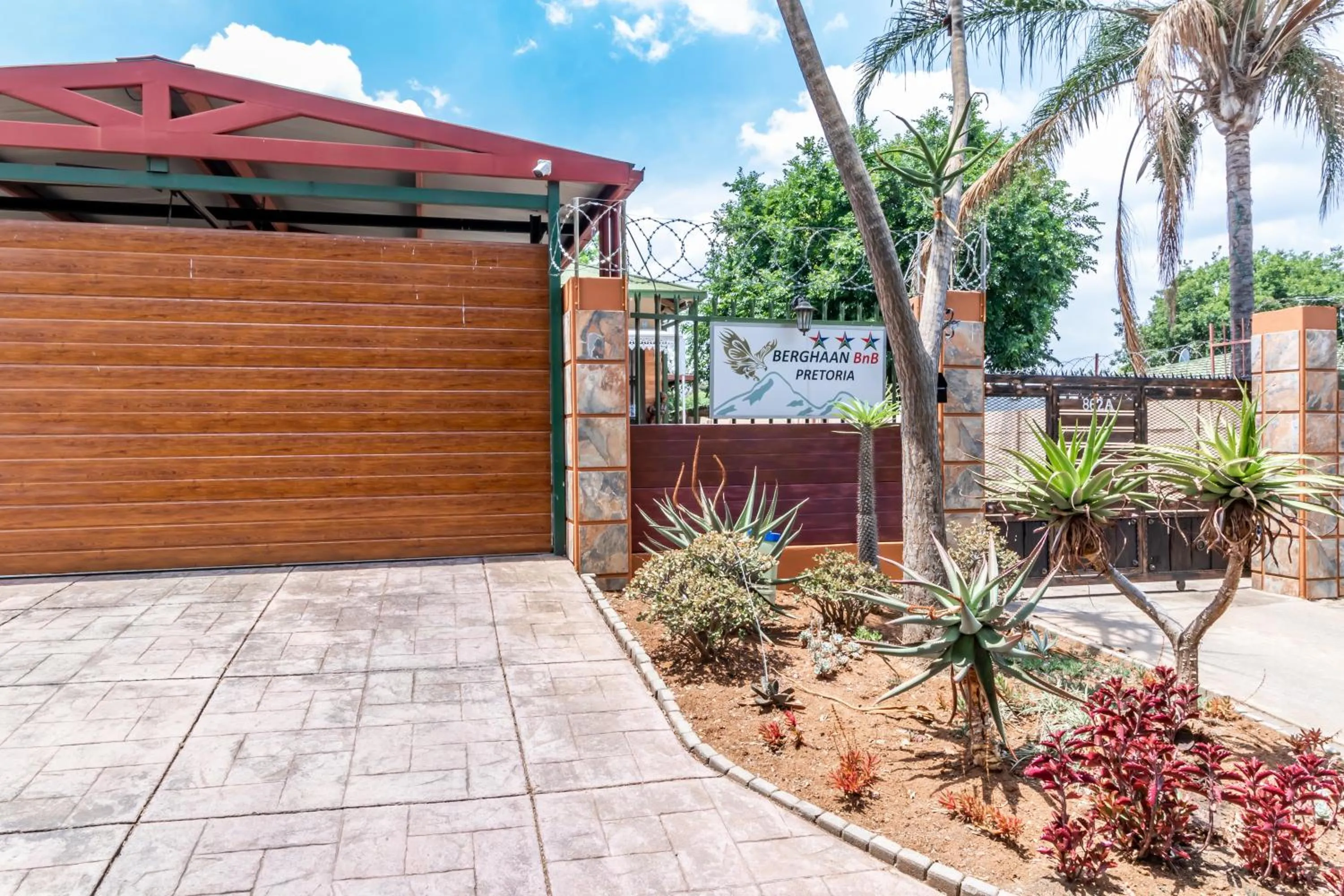 Facade/entrance in Berghaan Pretoria