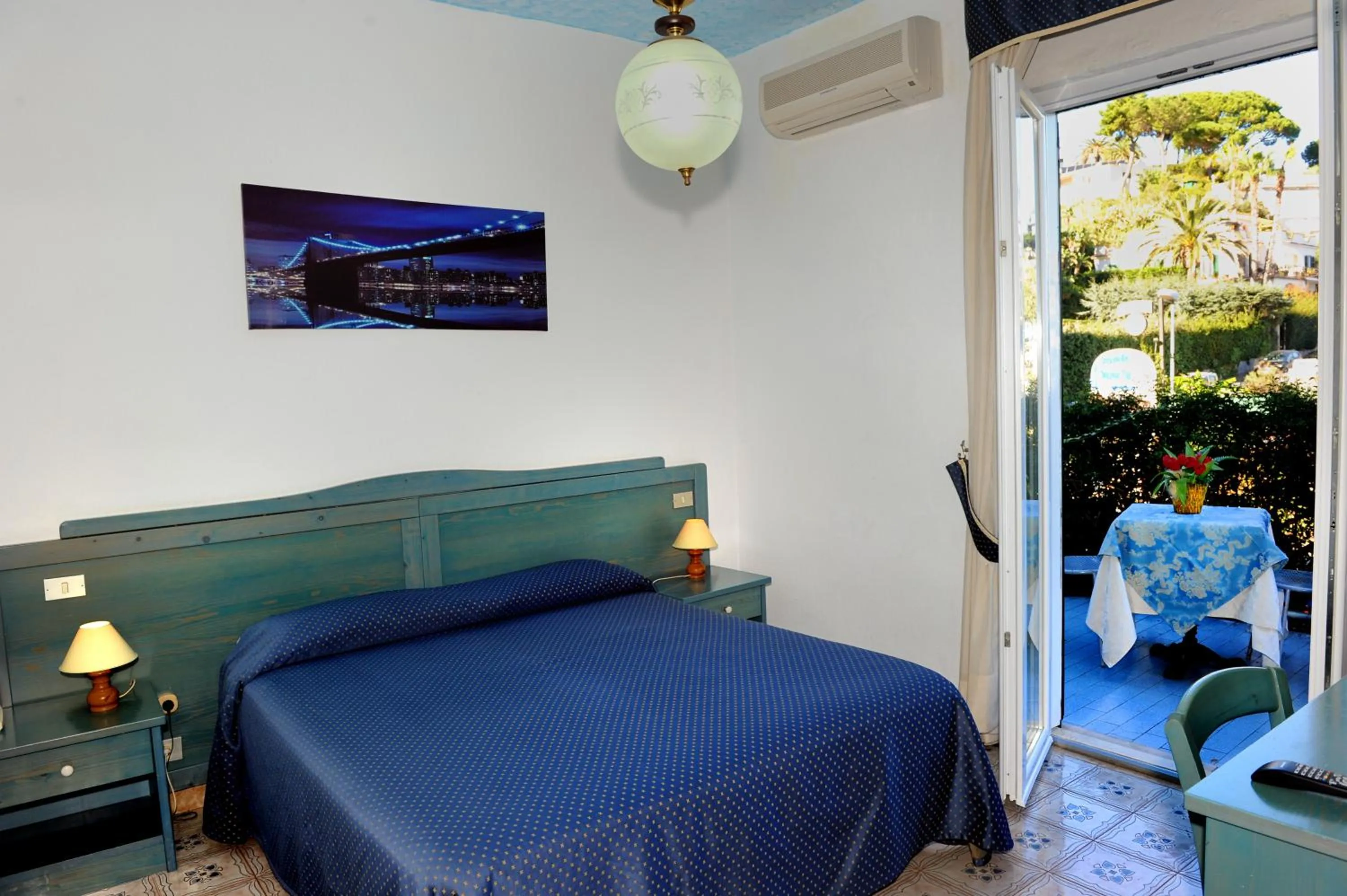 Bedroom, Bed in Hotel La Ninfea