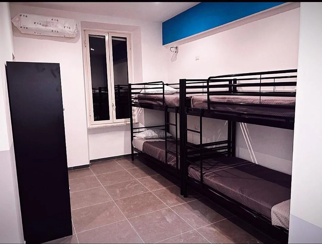 Bed in Melting Pot Rome