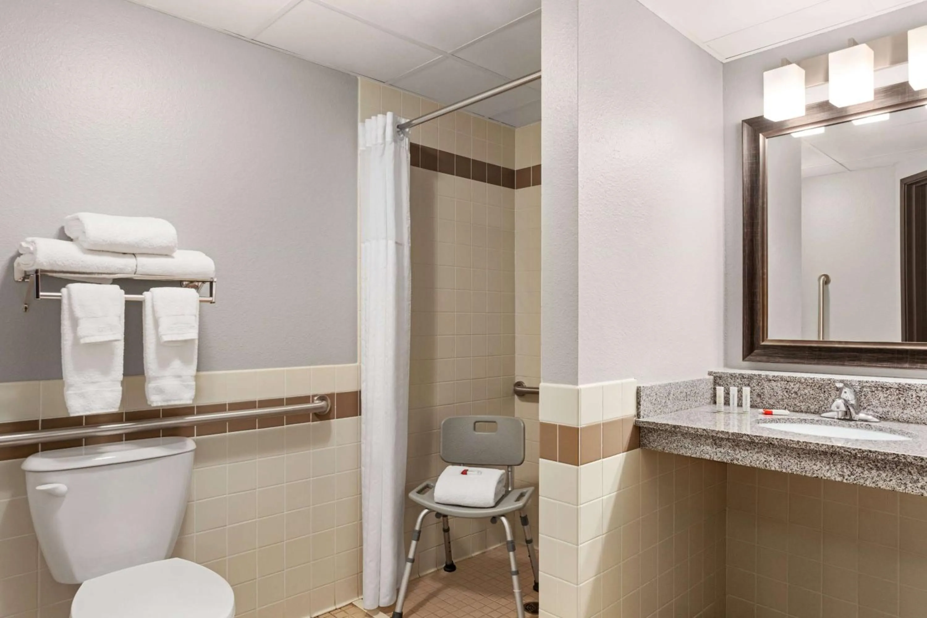 TV and multimedia in AmericInn by Wyndham Sauk Centre