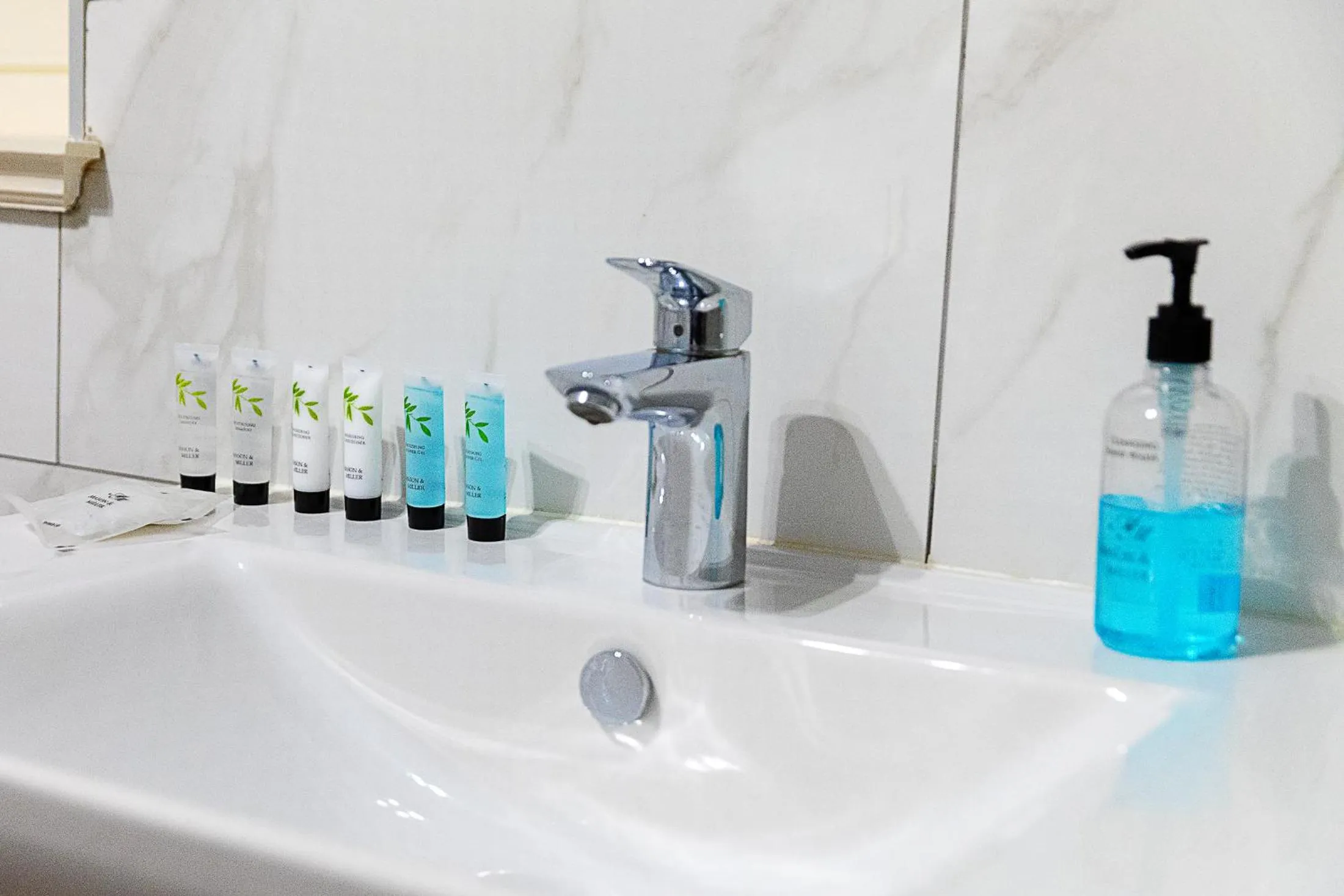 Bathroom in The City Rooms