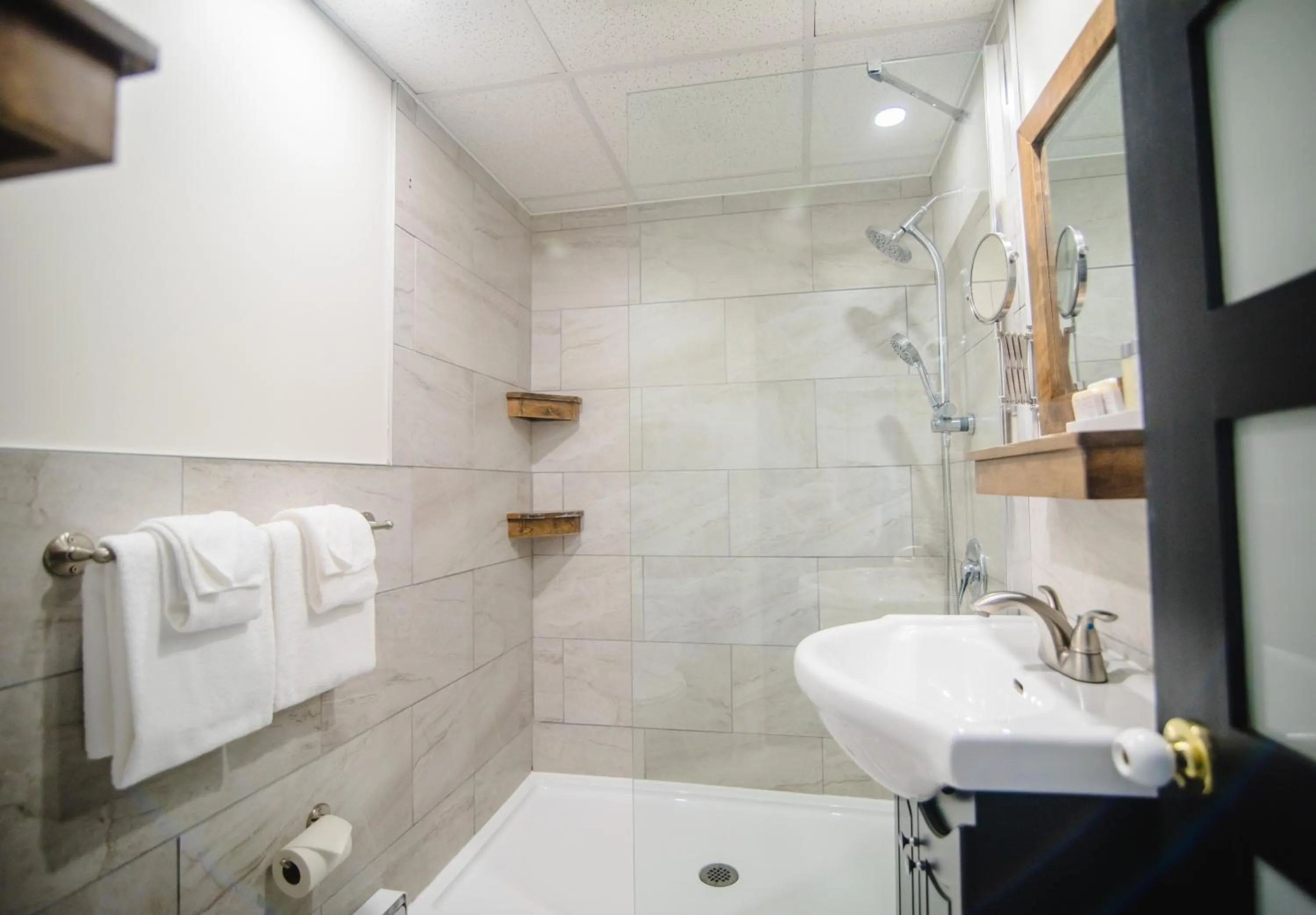 Riôtel Carleton-sur-Mer