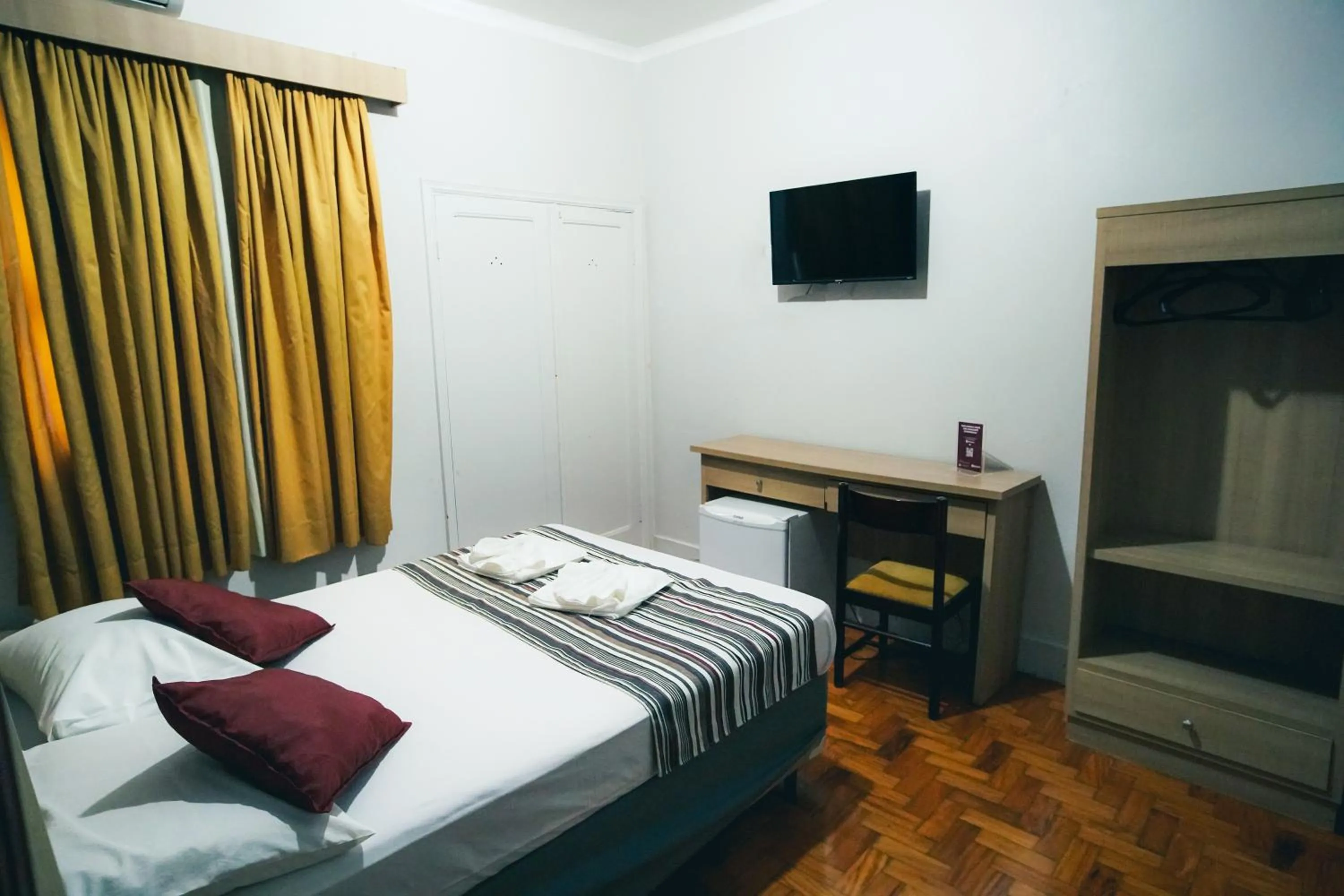 Bedroom, Bed in Hotel Euro Suite Poços de Caldas By Nacional Inn