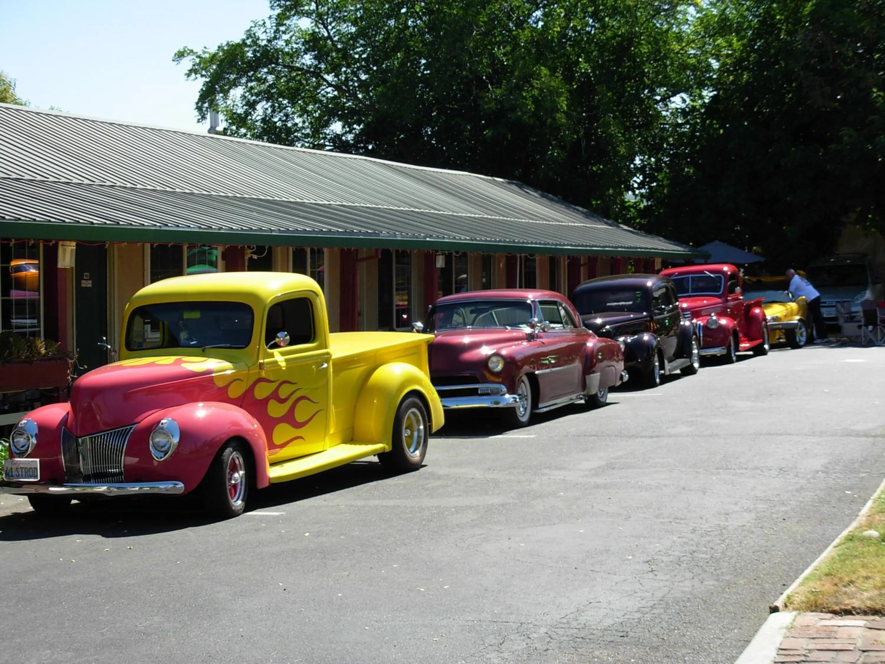 Parking in Jumping Frog Motel
