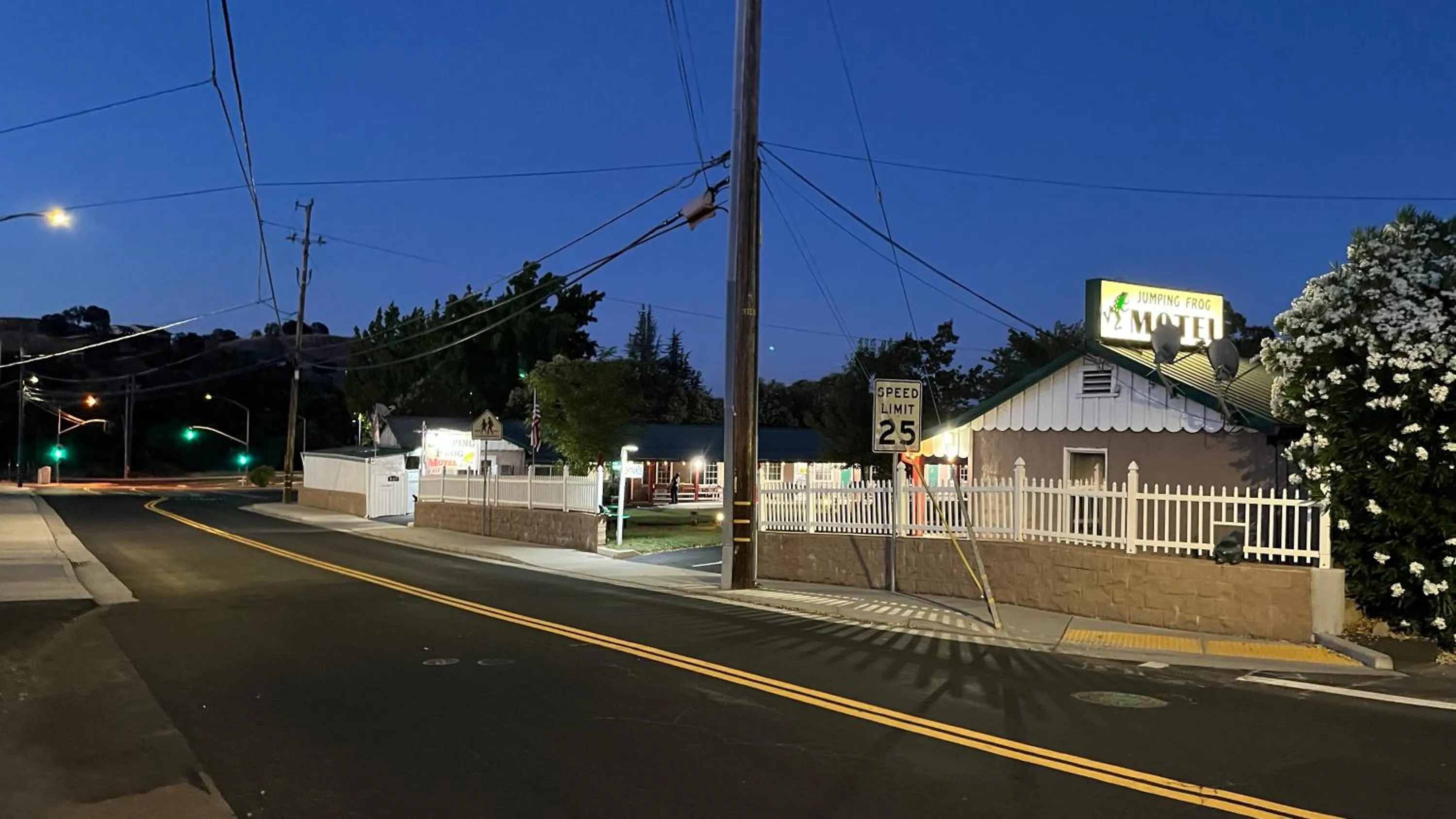 Night in Jumping Frog Motel