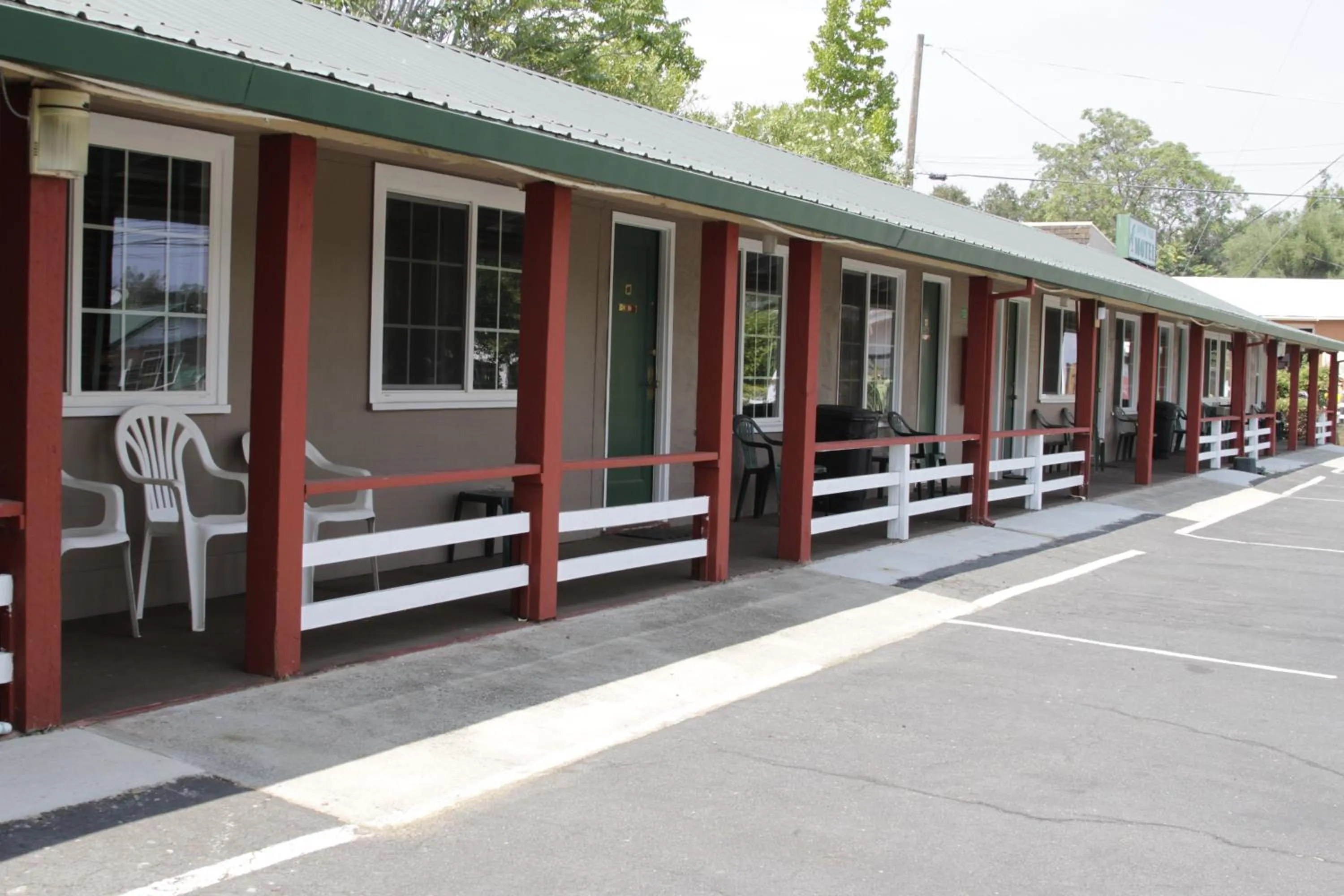 Property building in Jumping Frog Motel