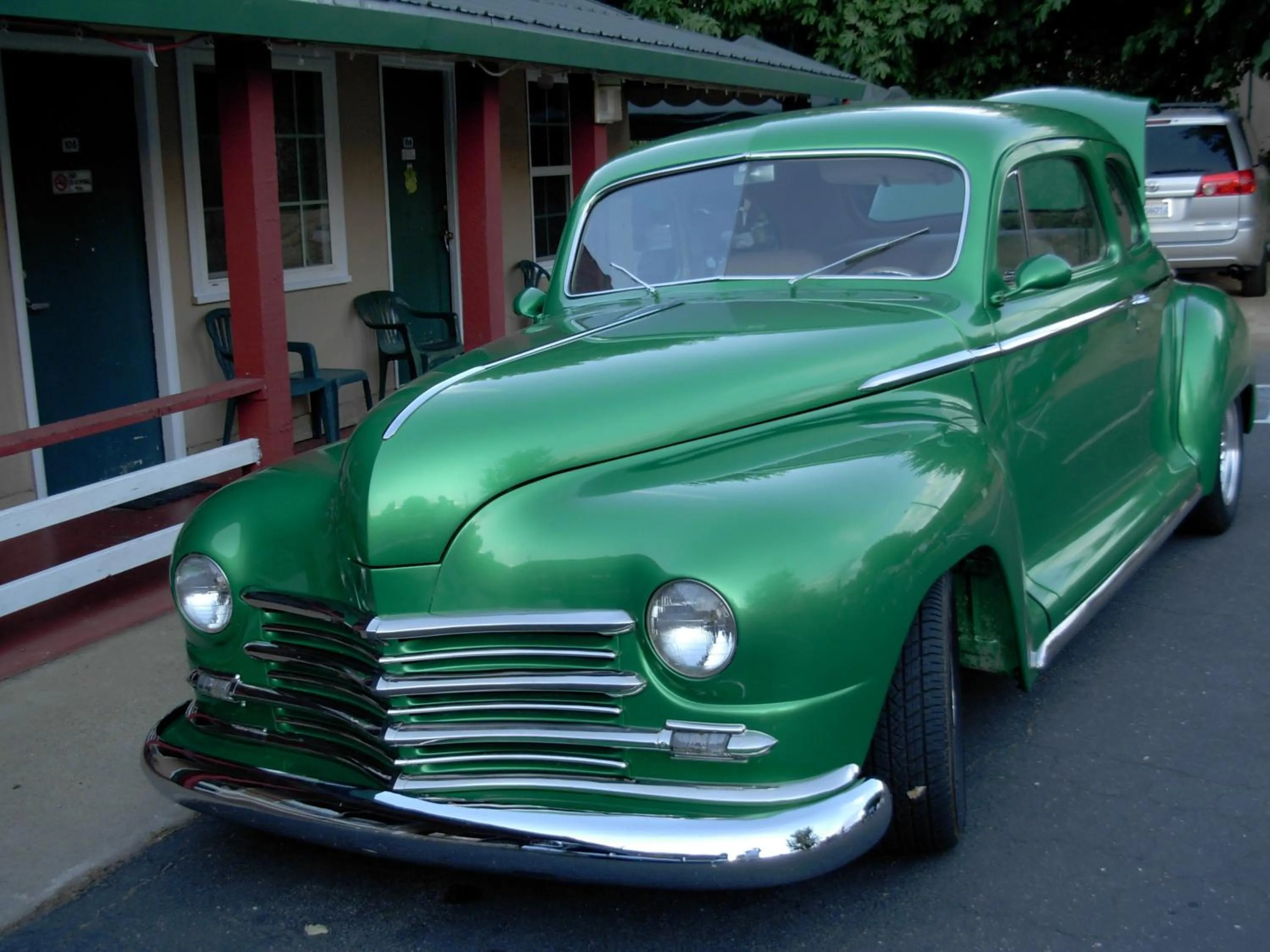 Parking in Jumping Frog Motel