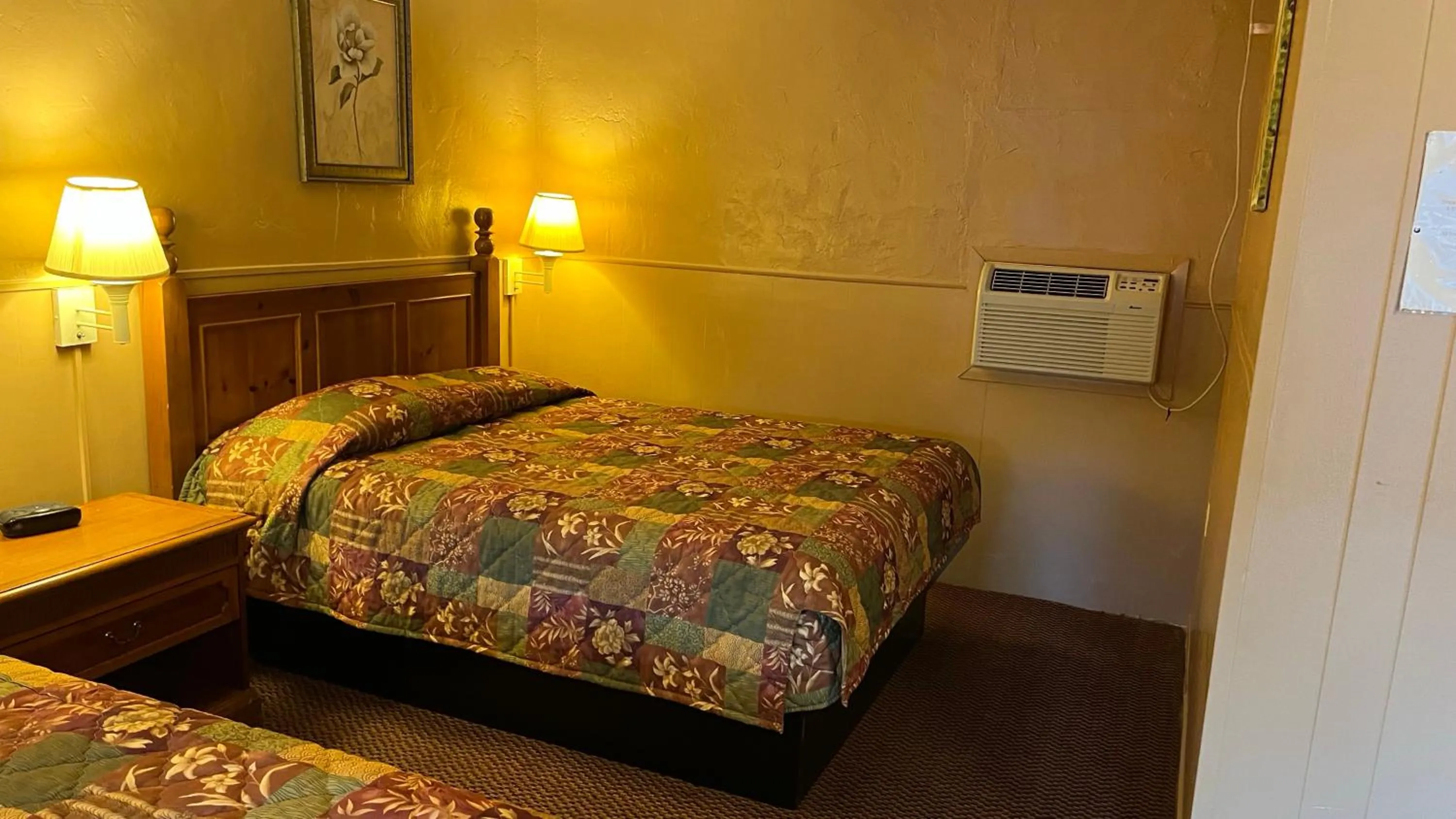 Bed in Jumping Frog Motel