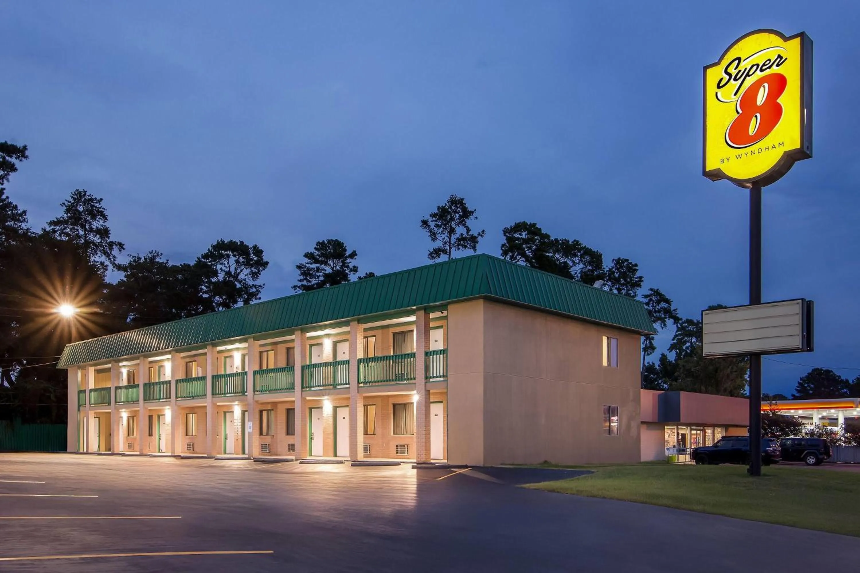 Property building in Super 8 by Wyndham Columbia/Ft. Jackson SC