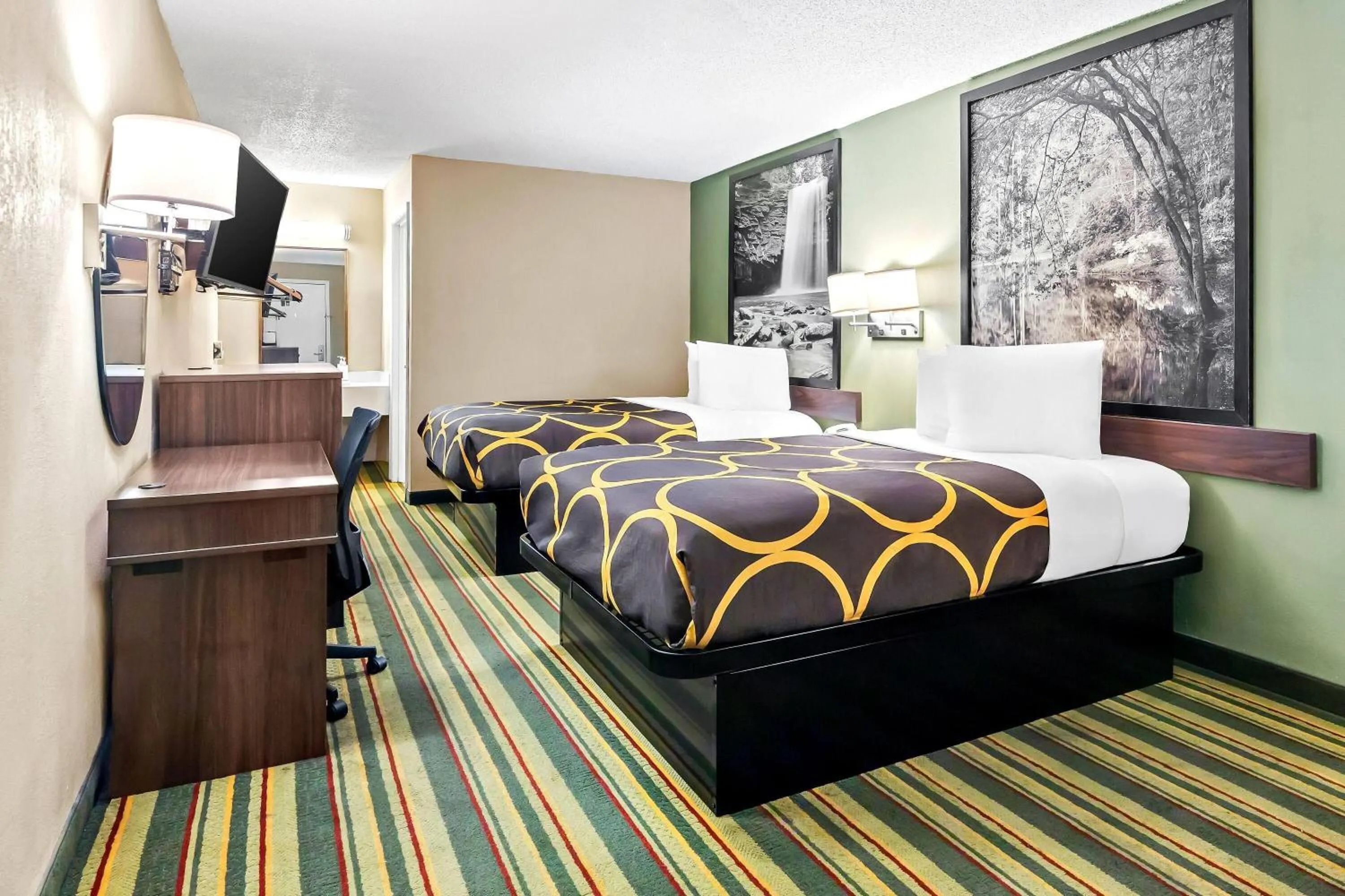 Bed in Super 8 by Wyndham Columbia/Ft. Jackson SC