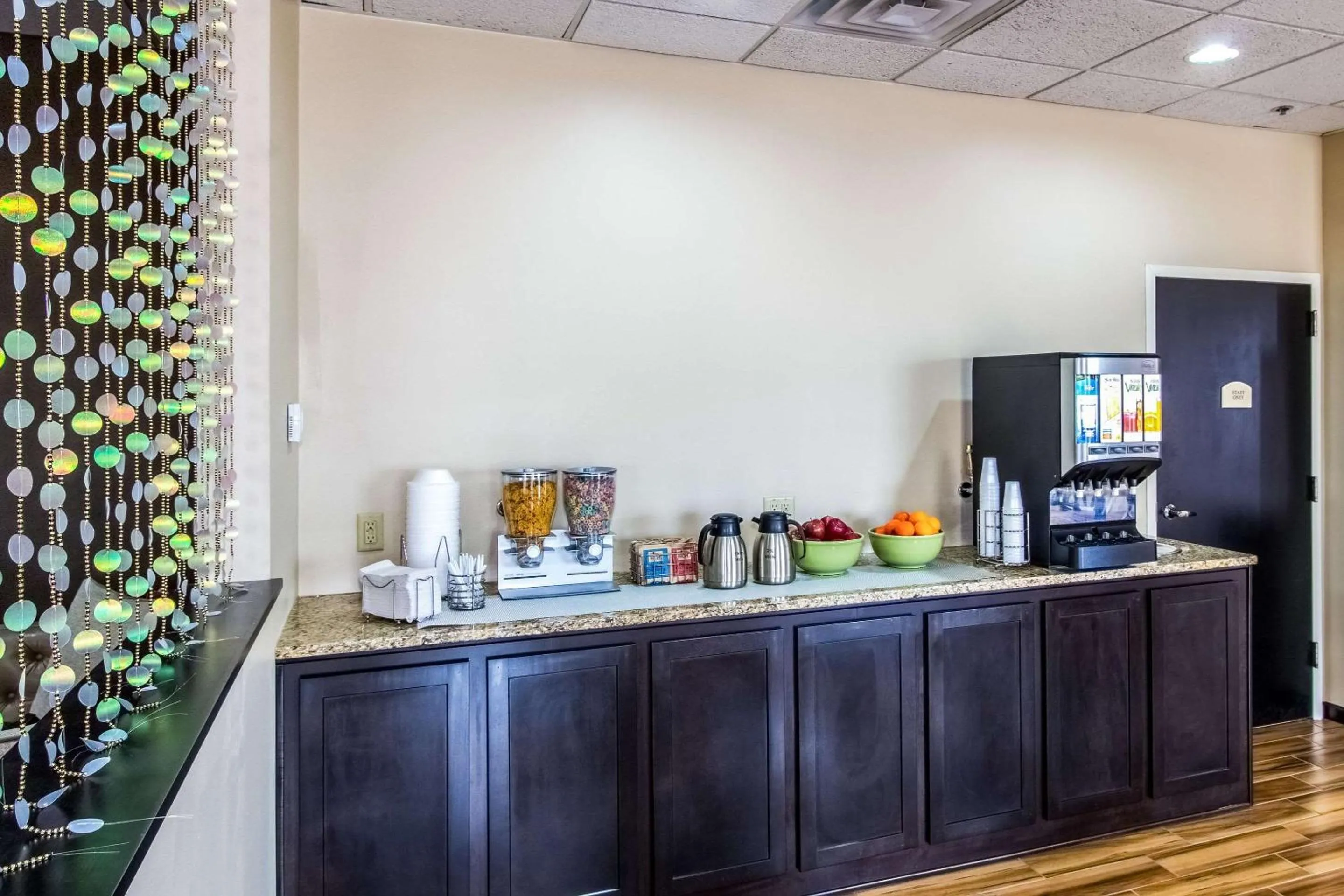 Restaurant/places to eat in Quality Inn & Suites Moline - Quad Cities
