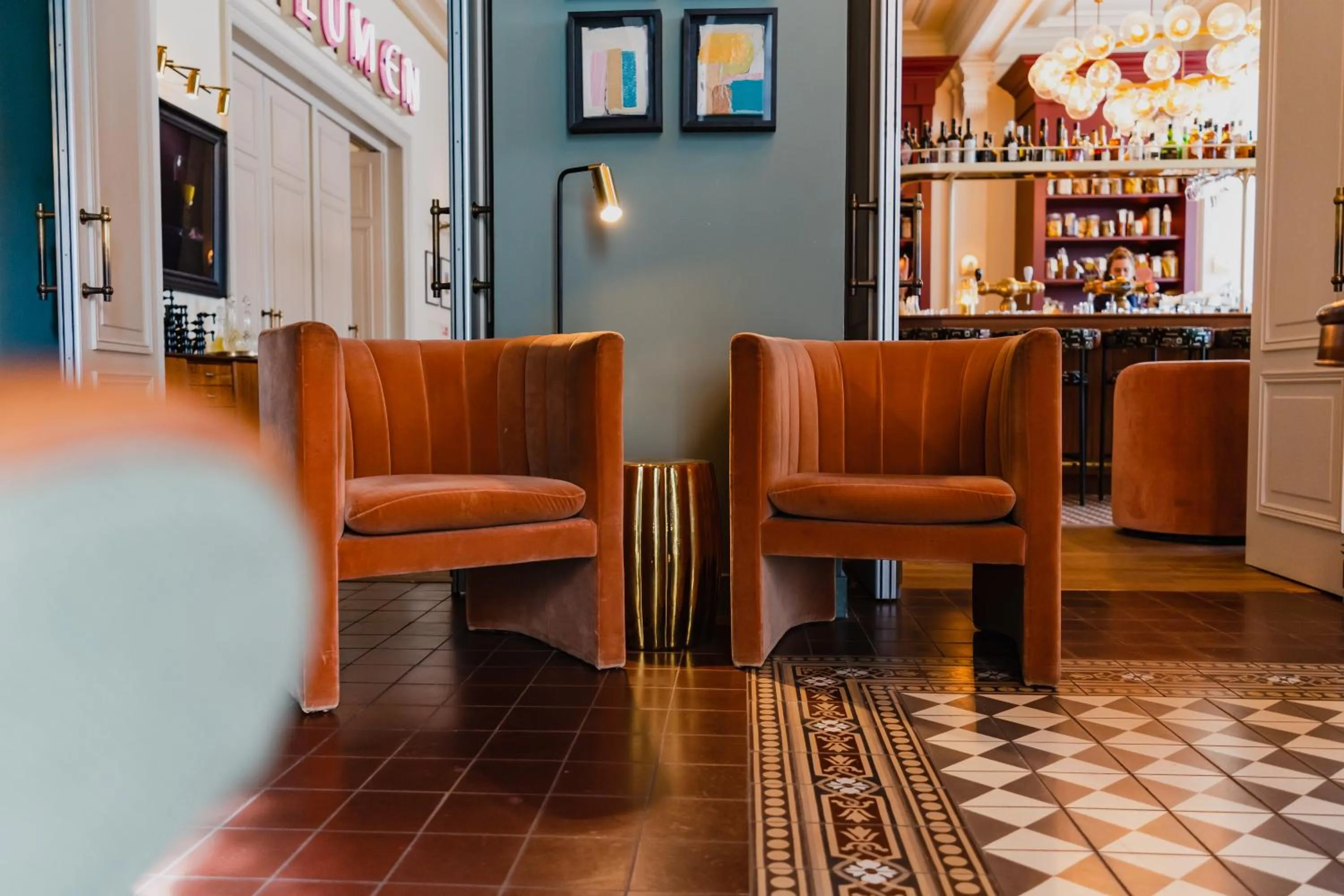 Communal lounge/ TV room in Hotel Mercier