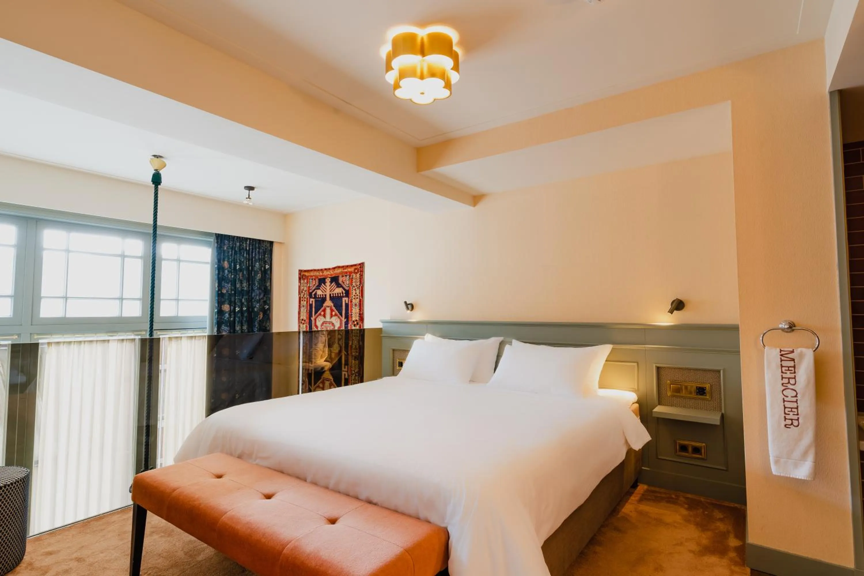 Bed in Hotel Mercier