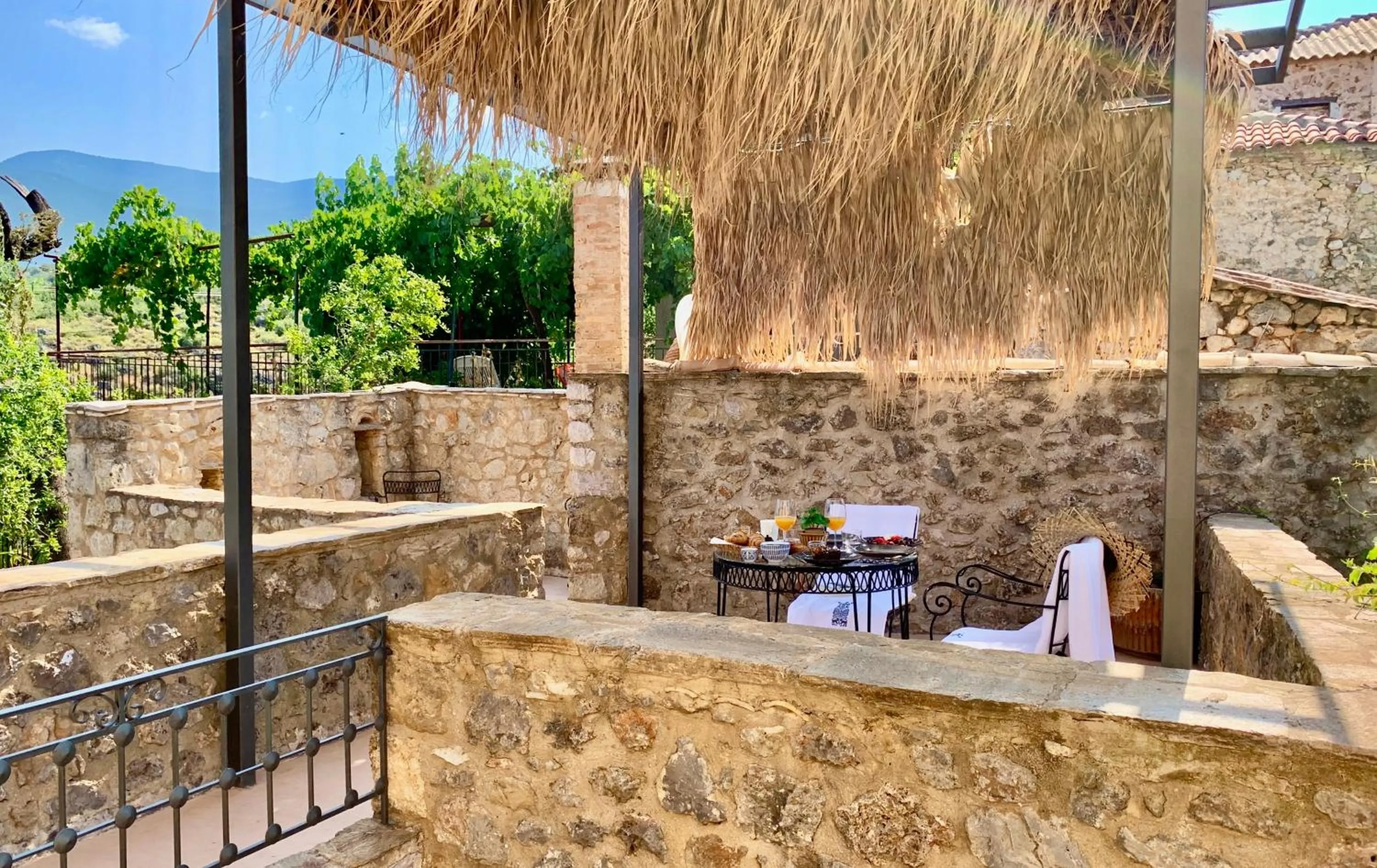 Breakfast in Villa Vager Mani Hotel